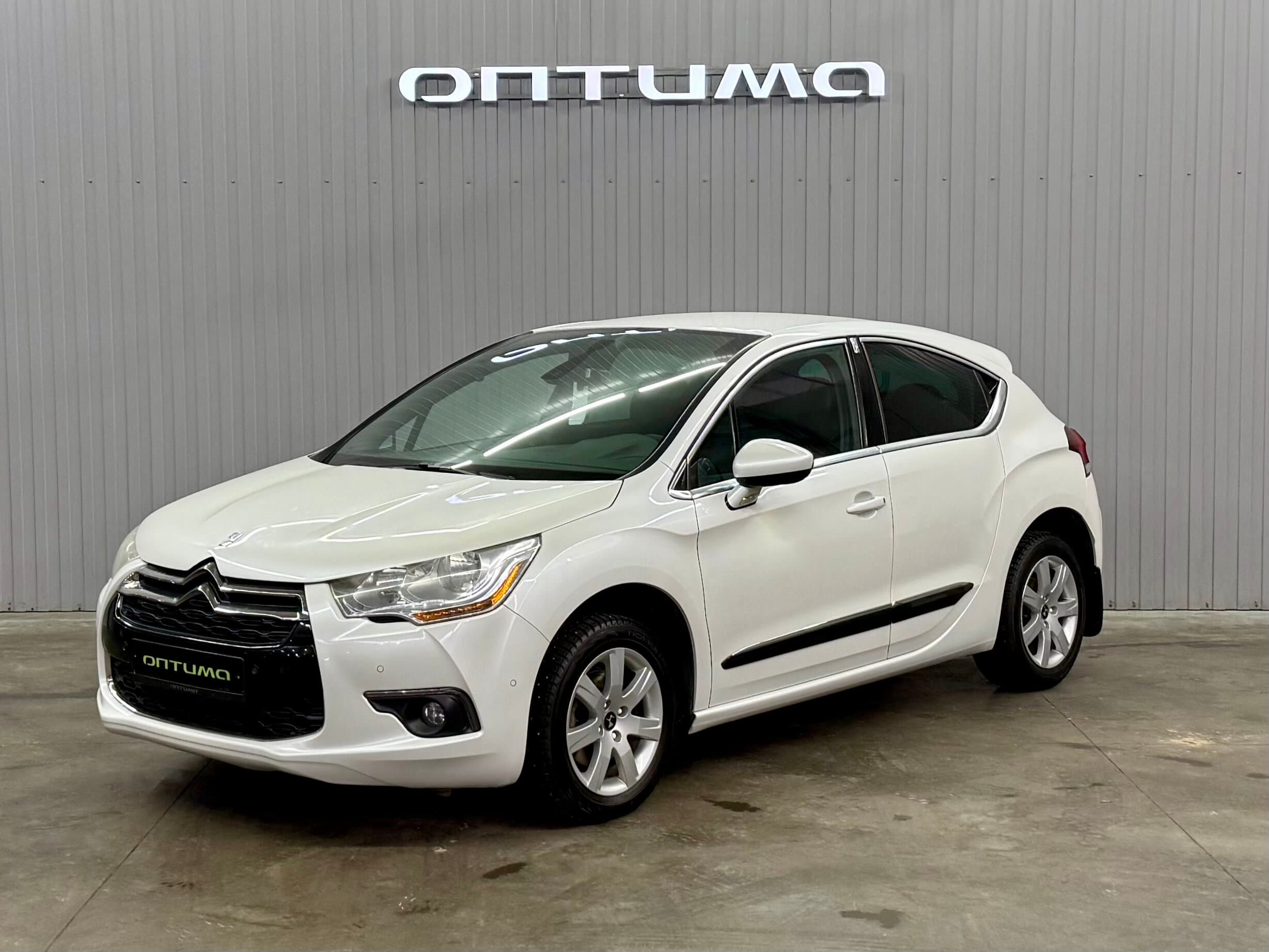 Фотография автомобиля Citroen DS4