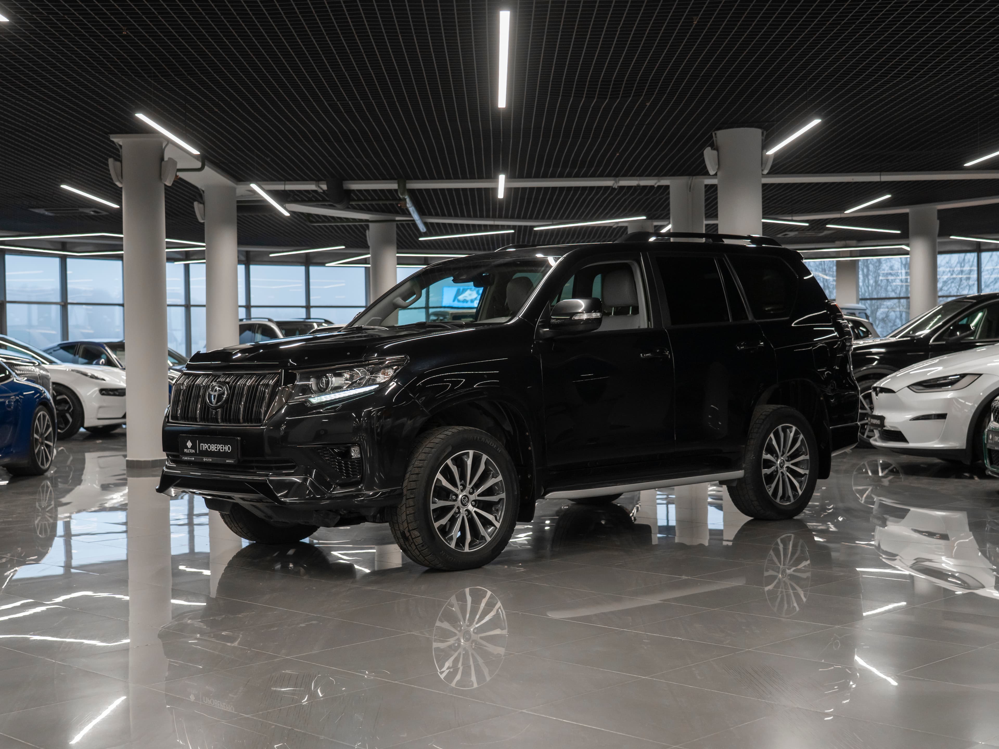 Фотография автомобиля Toyota Land Cruiser Prado