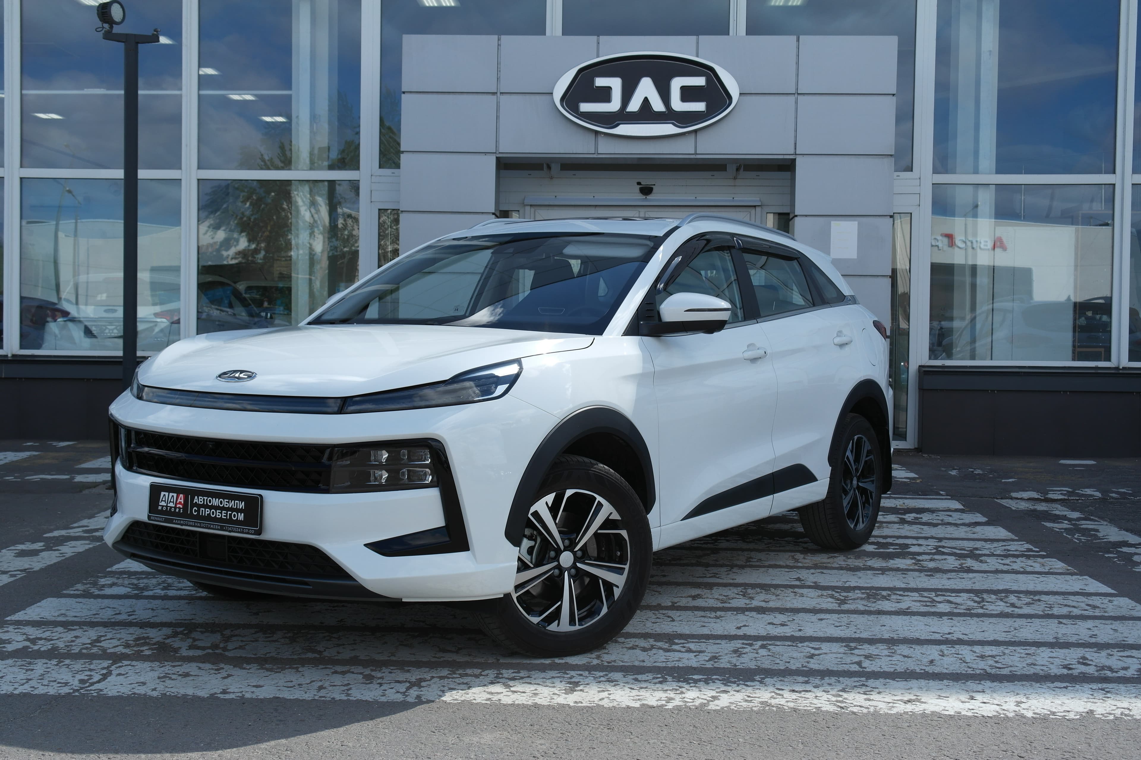 Фотография автомобиля JAC JS6