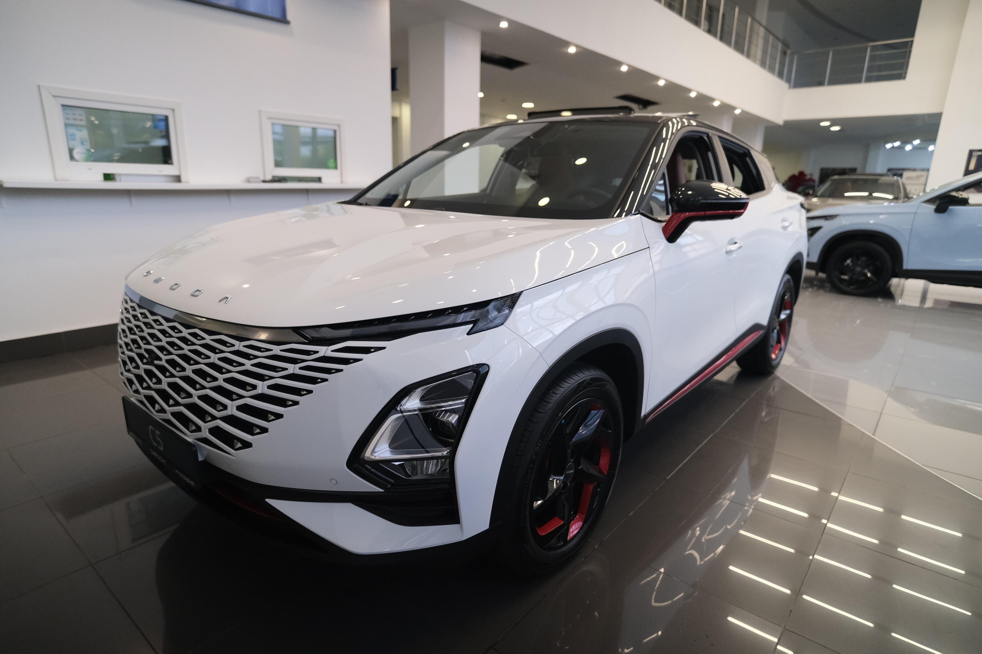 Фотография автомобиля OMODA C5