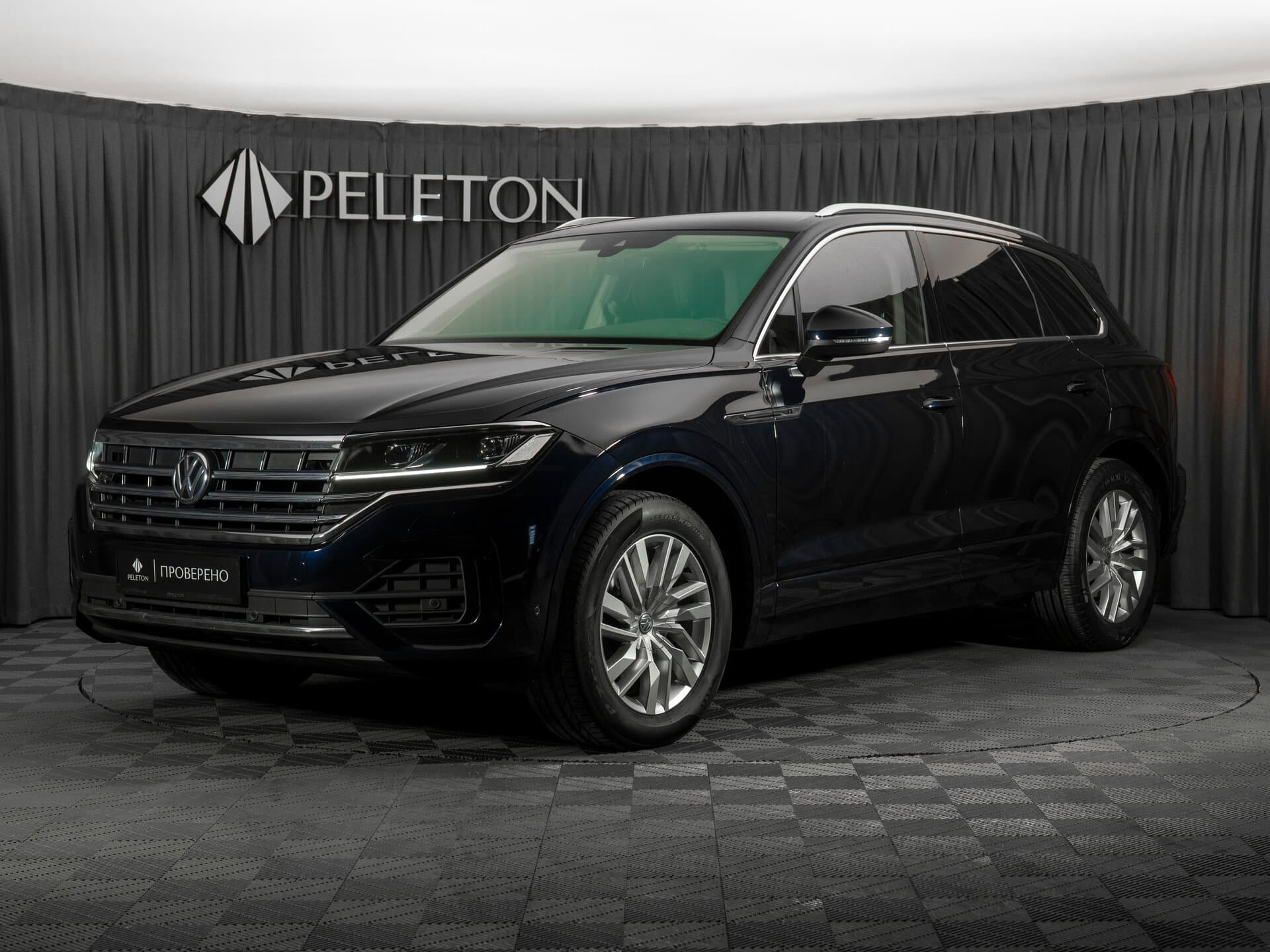 Фотография автомобиля Volkswagen Touareg
