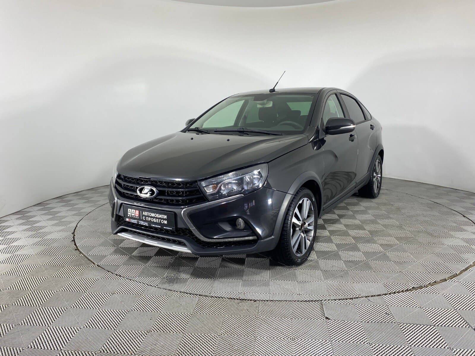 Фотография автомобиля Lada (ВАЗ) Vesta