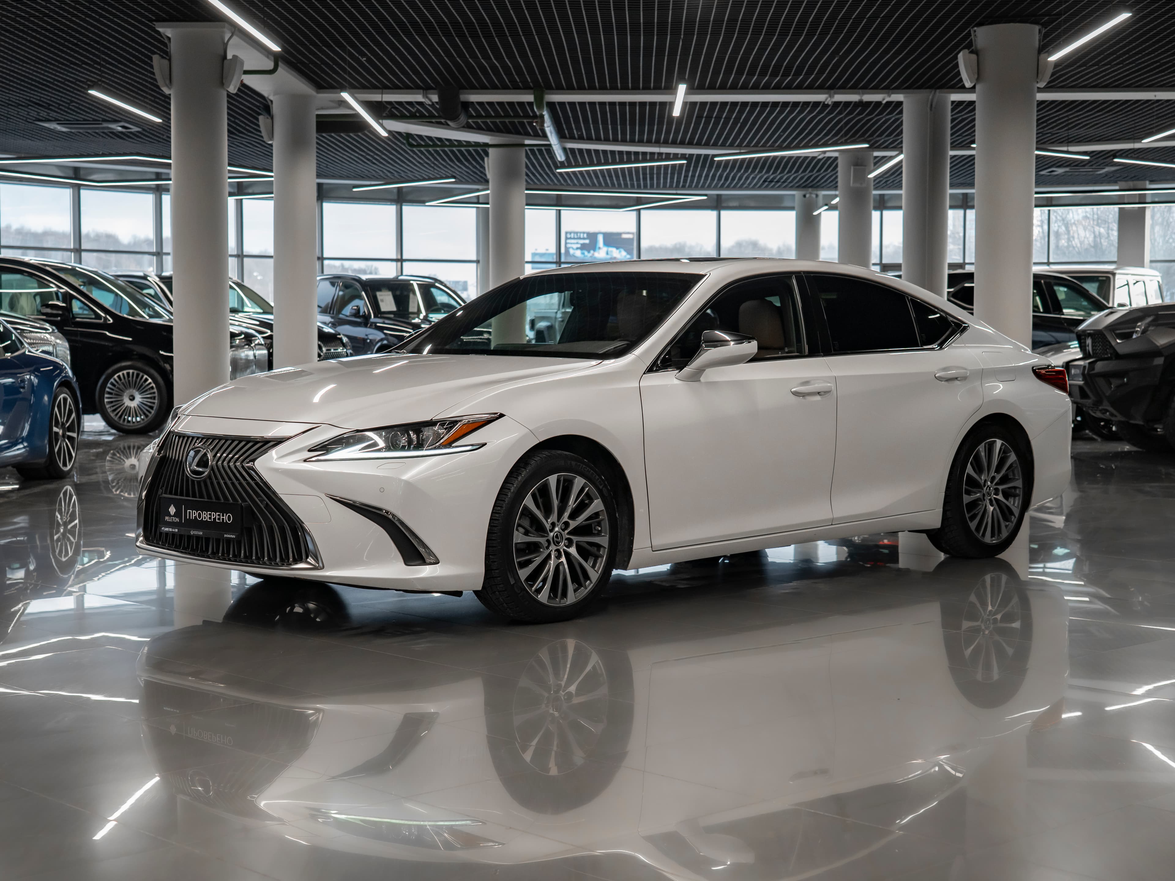 Фотография автомобиля Lexus ES