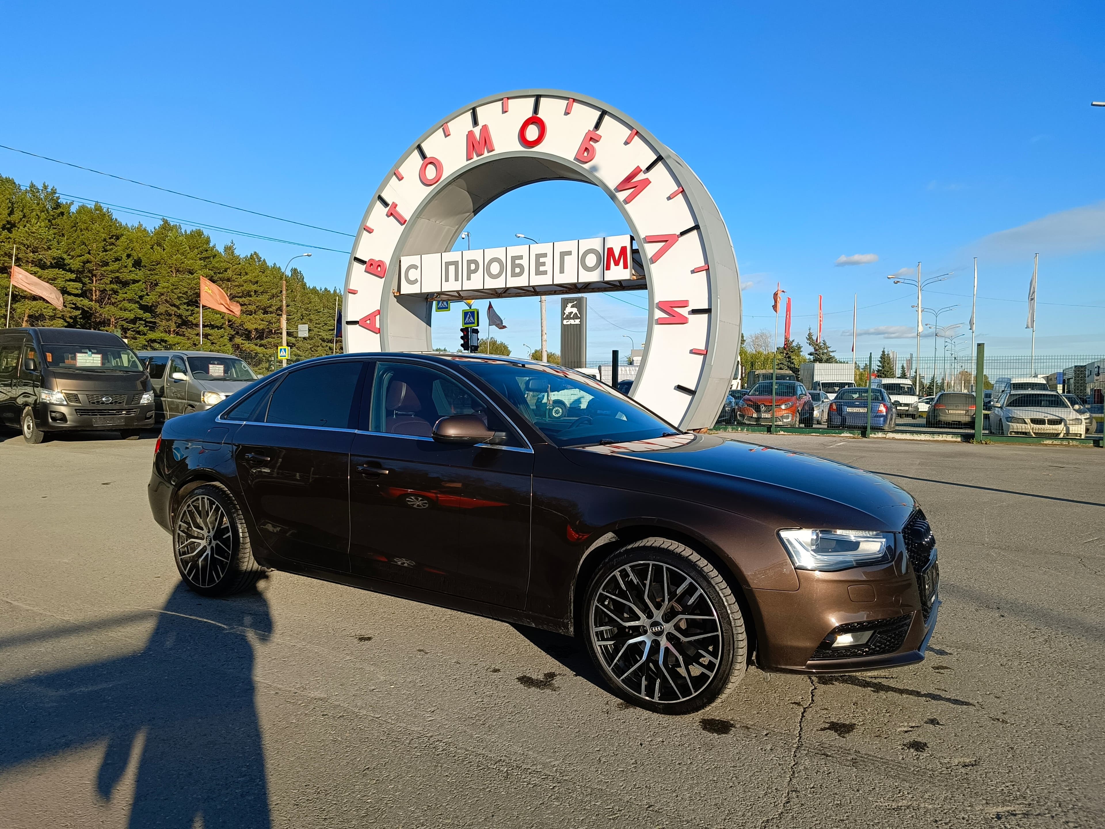 mФотография автомобиля Audi A4 (0)