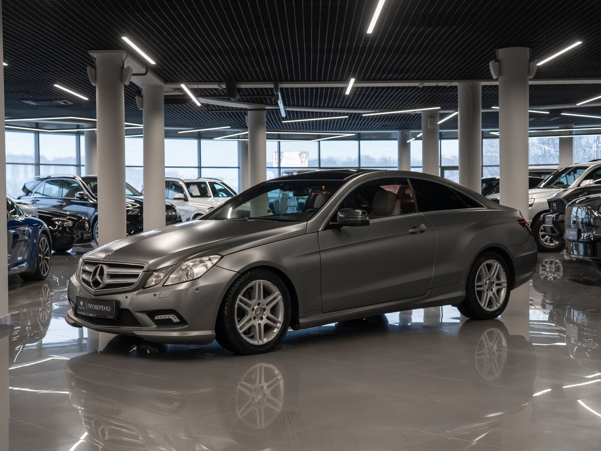 Фотография автомобиля Mercedes-Benz E-Класс