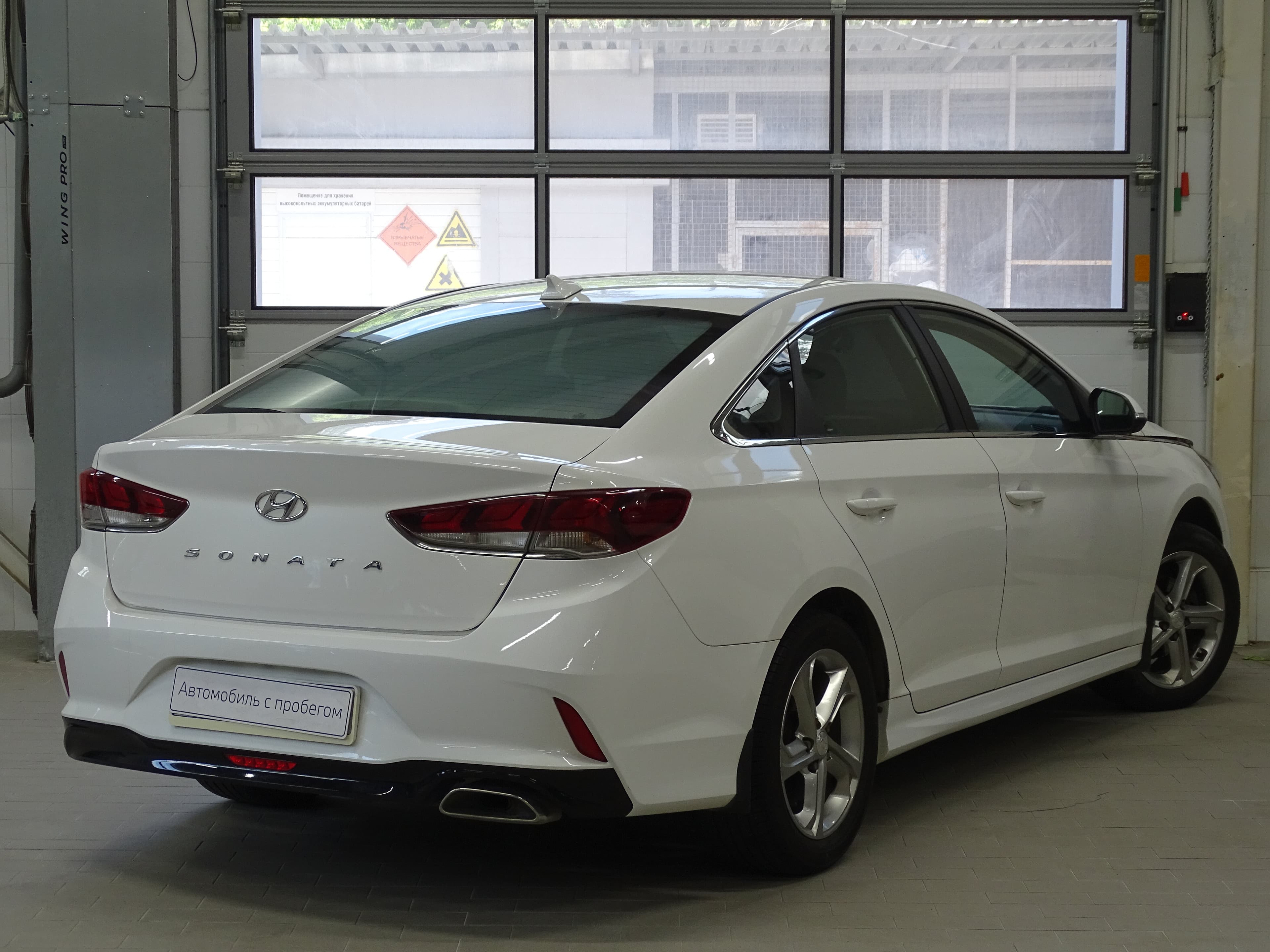 Фотография автомобиля Hyundai Sonata (1)