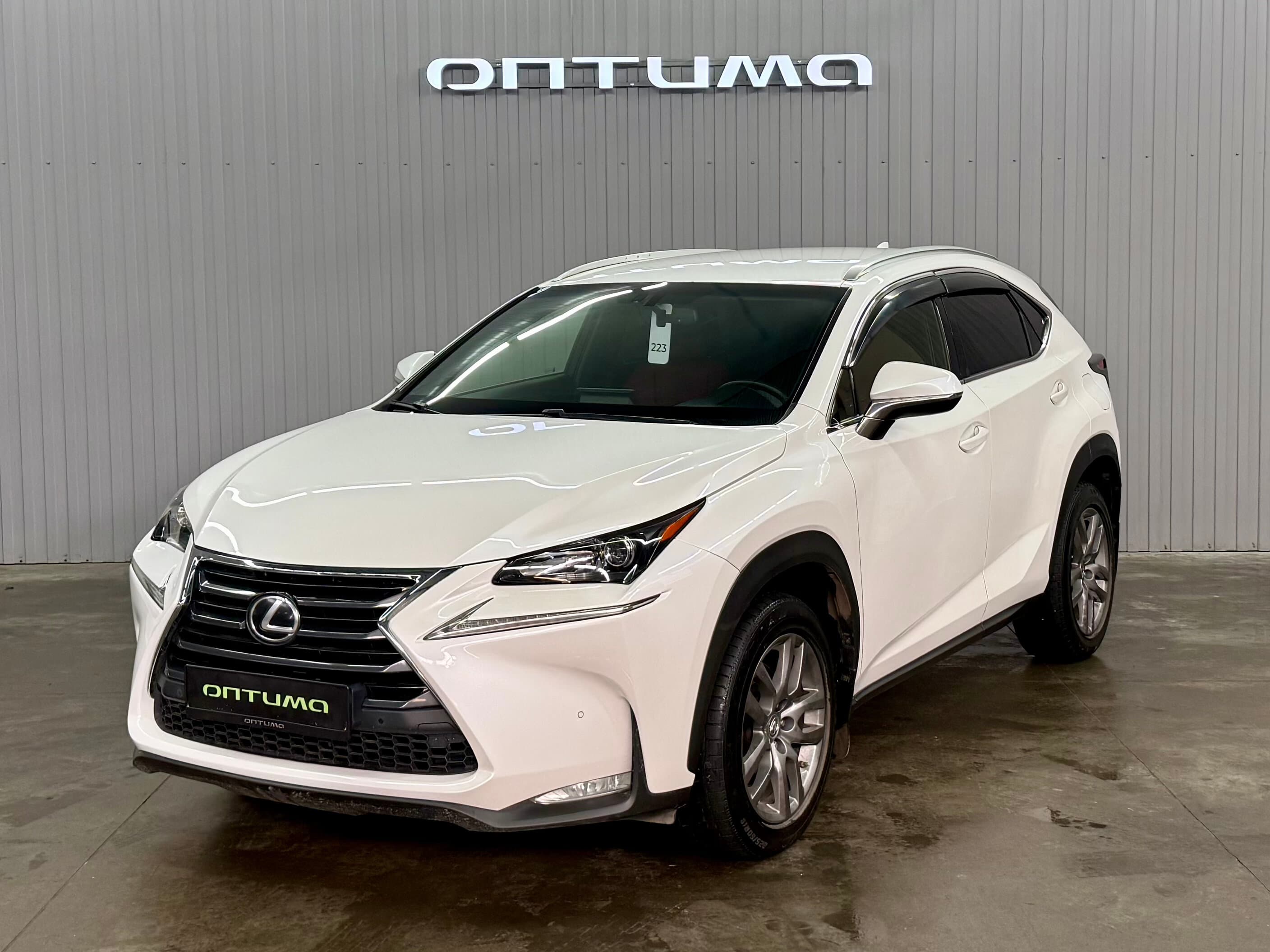 Фотография автомобиля Lexus NX