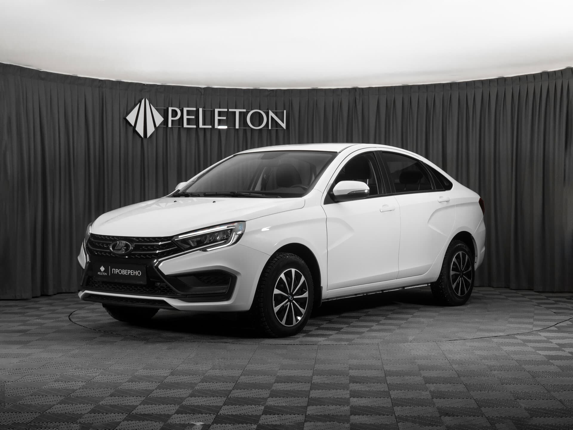 Фотография автомобиля Lada (ВАЗ) Vesta