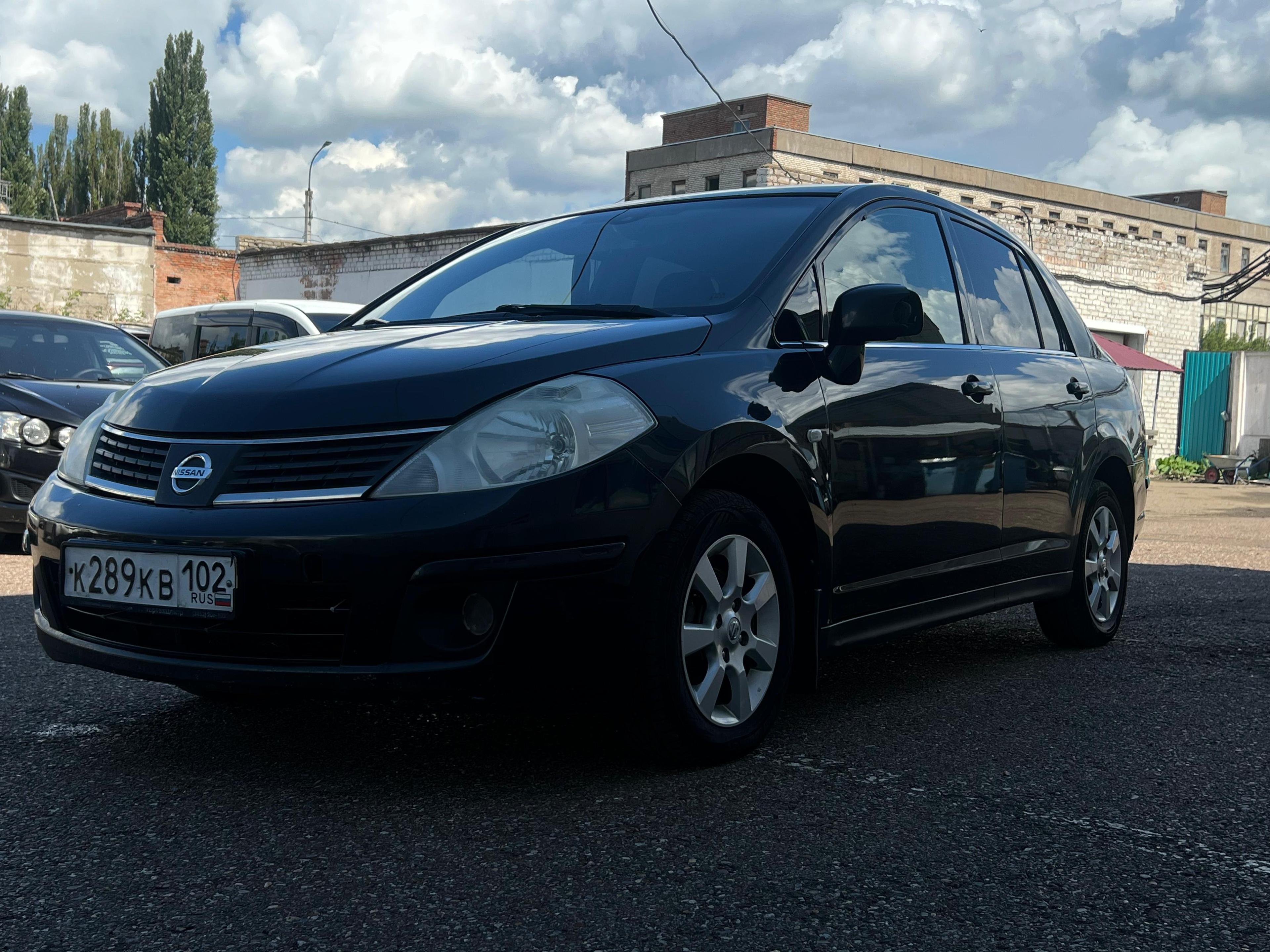 Фотография автомобиля Nissan Tiida