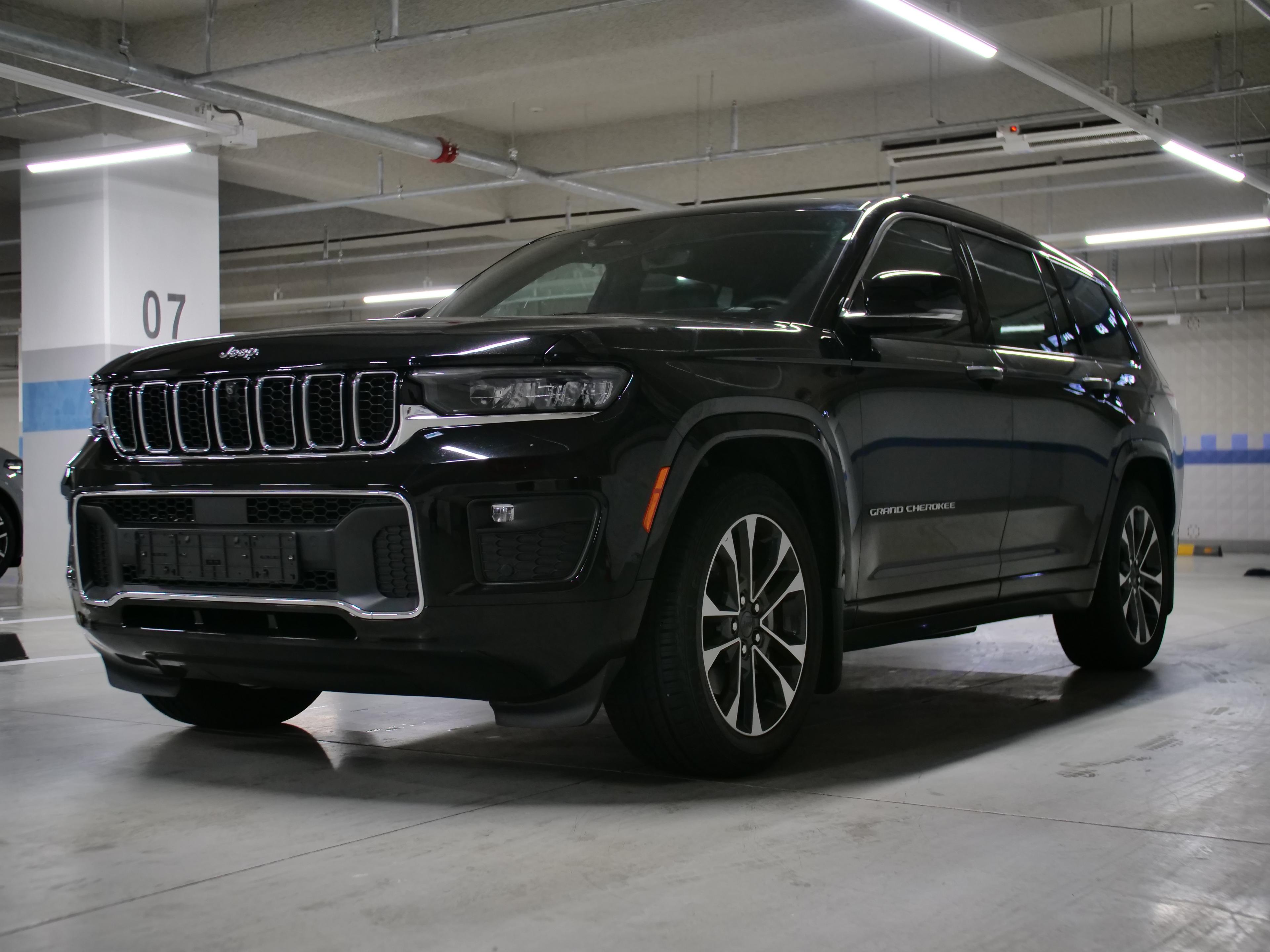 Фотография автомобиля Jeep Grand Cherokee