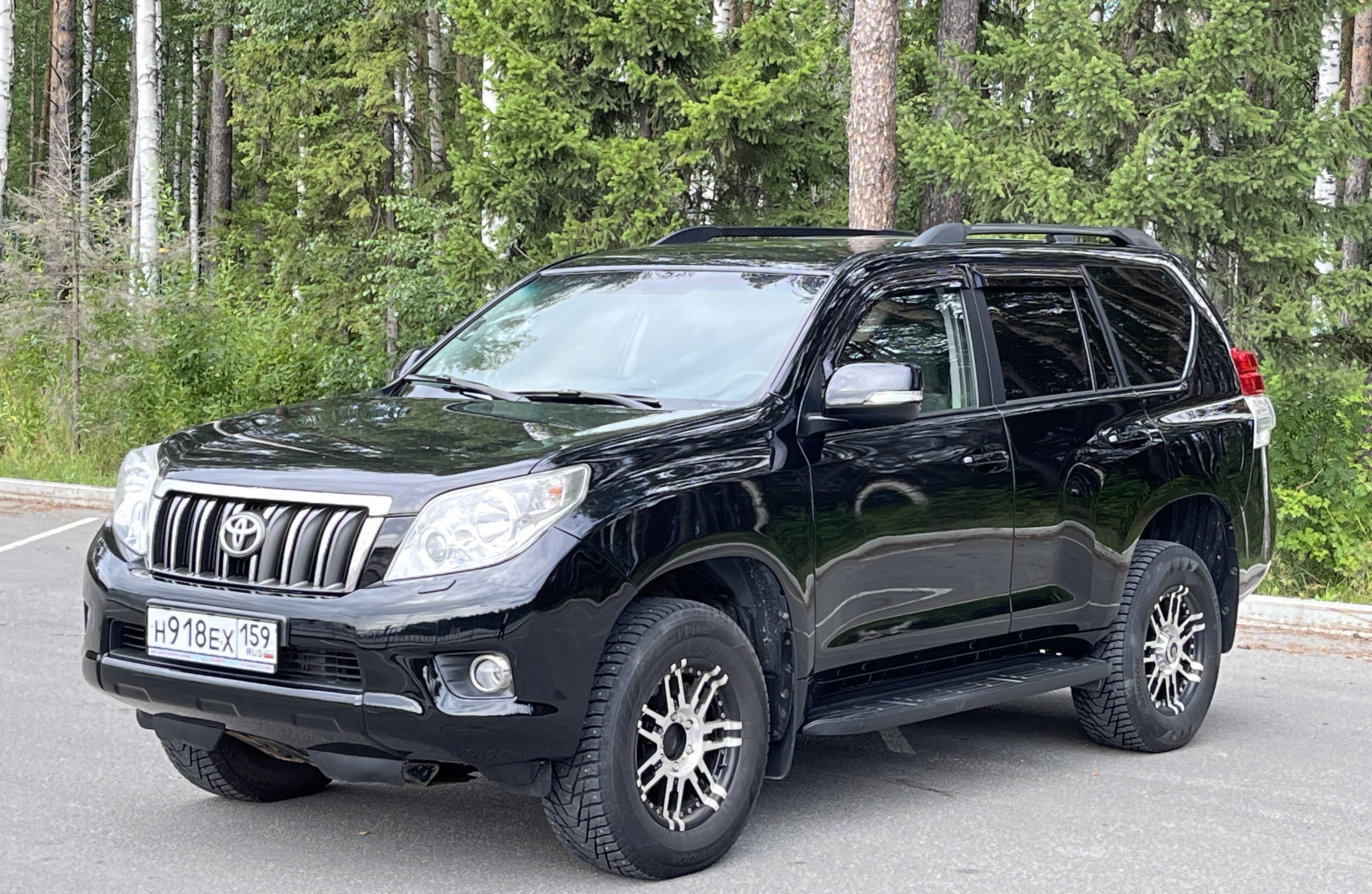 Фотография автомобиля Toyota Land Cruiser Prado