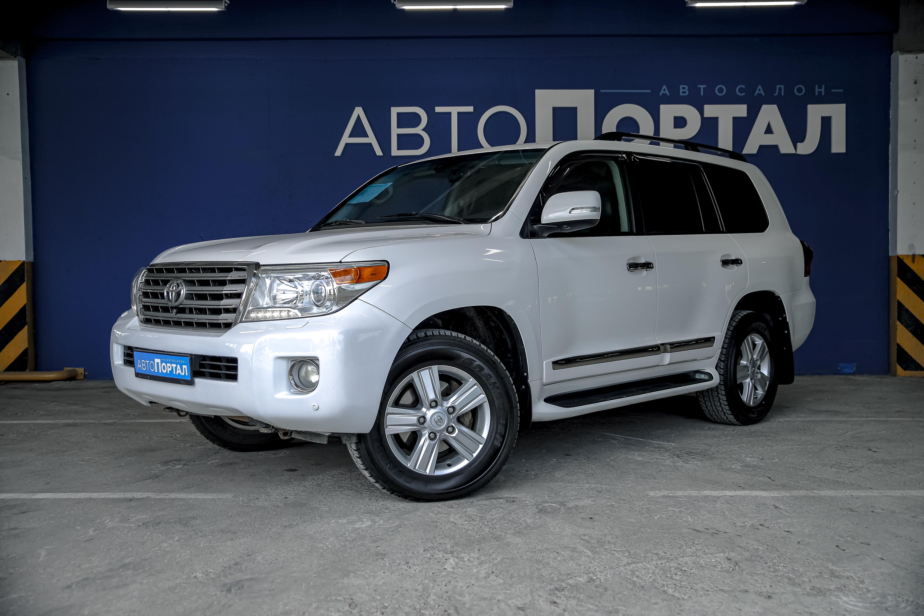 Фотография автомобиля Toyota Land Cruiser