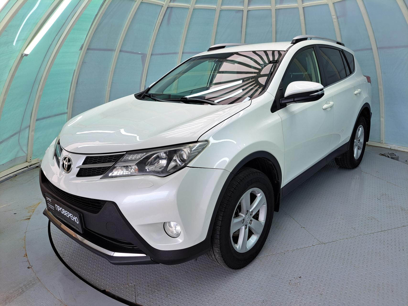 Фотография автомобиля Toyota RAV4