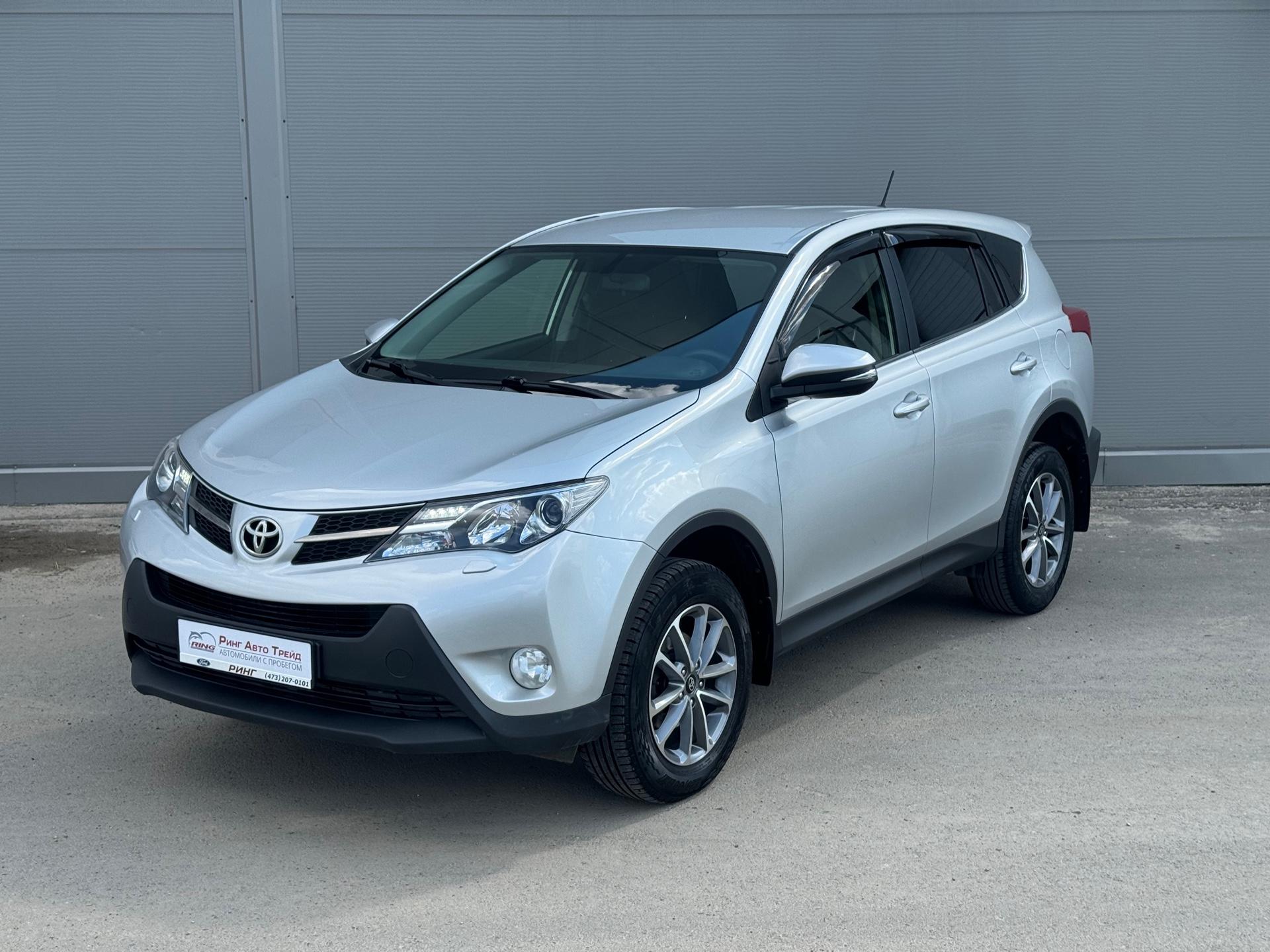 Фотография автомобиля Toyota RAV4