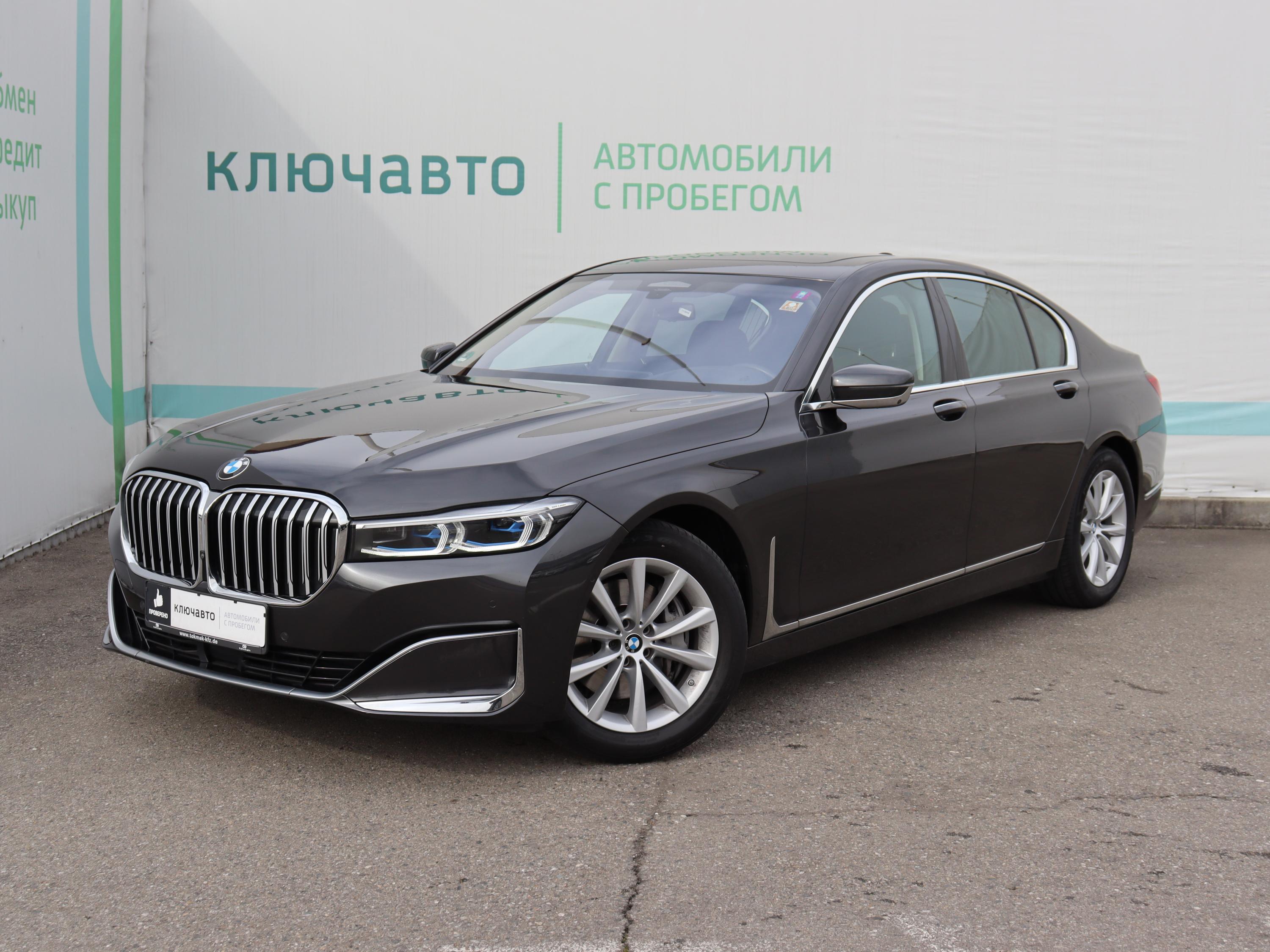 Фотография автомобиля BMW 7 серия