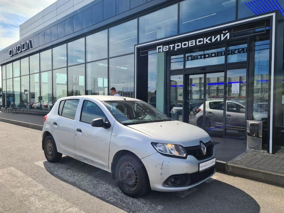 Фотография автомобиля Renault Sandero