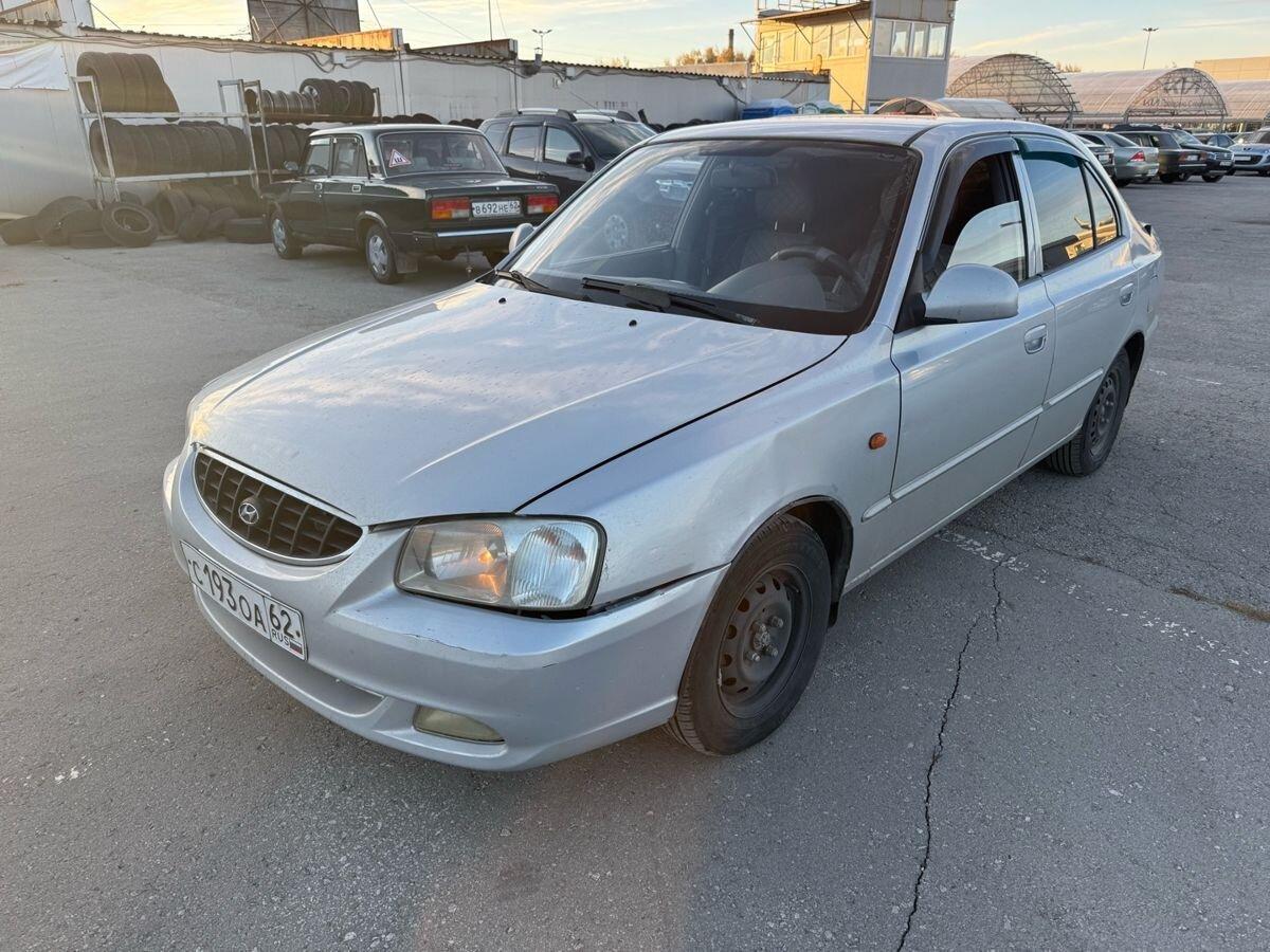 Фотография автомобиля Hyundai Accent