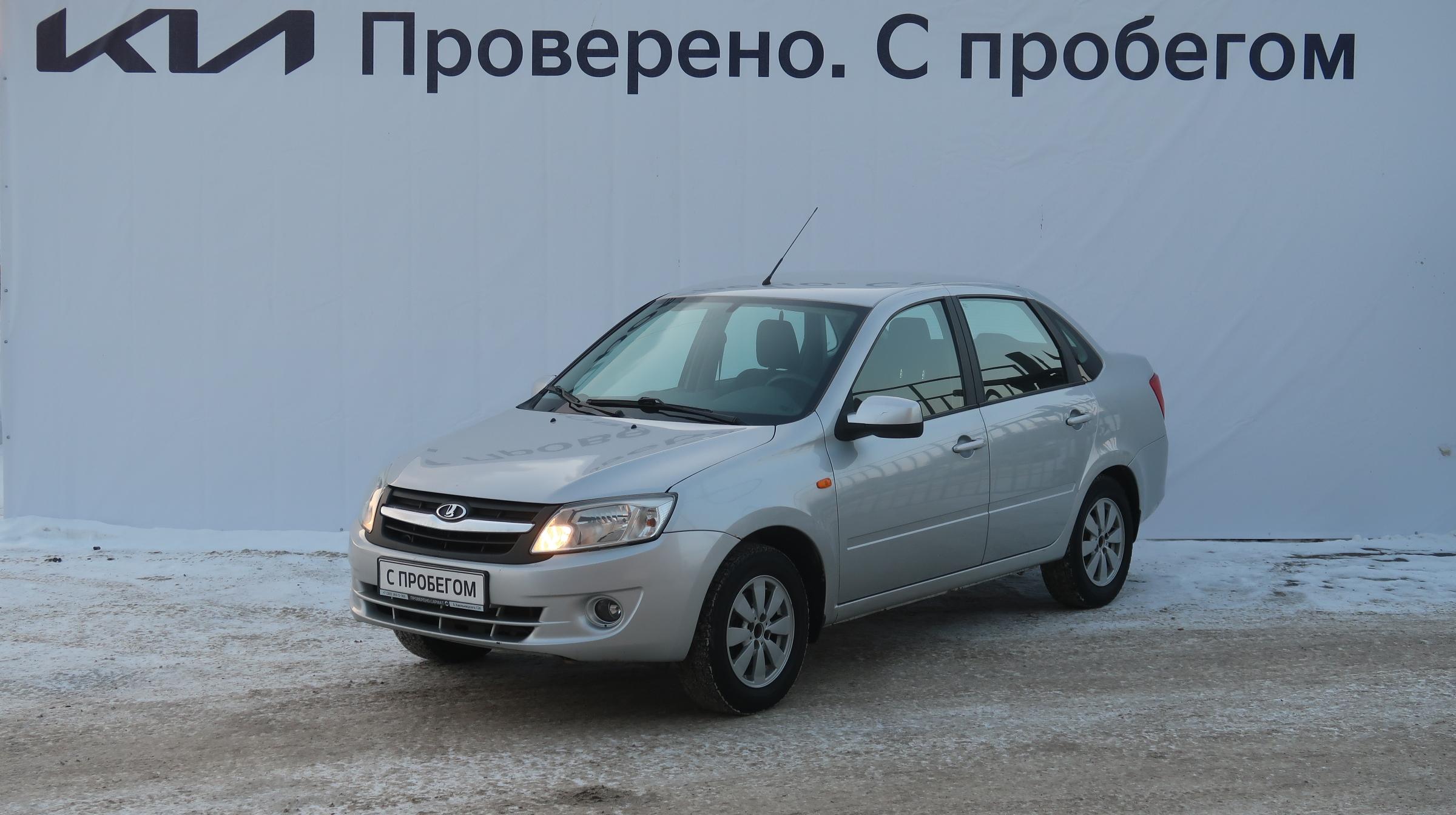 Фотография автомобиля Lada (ВАЗ) Granta