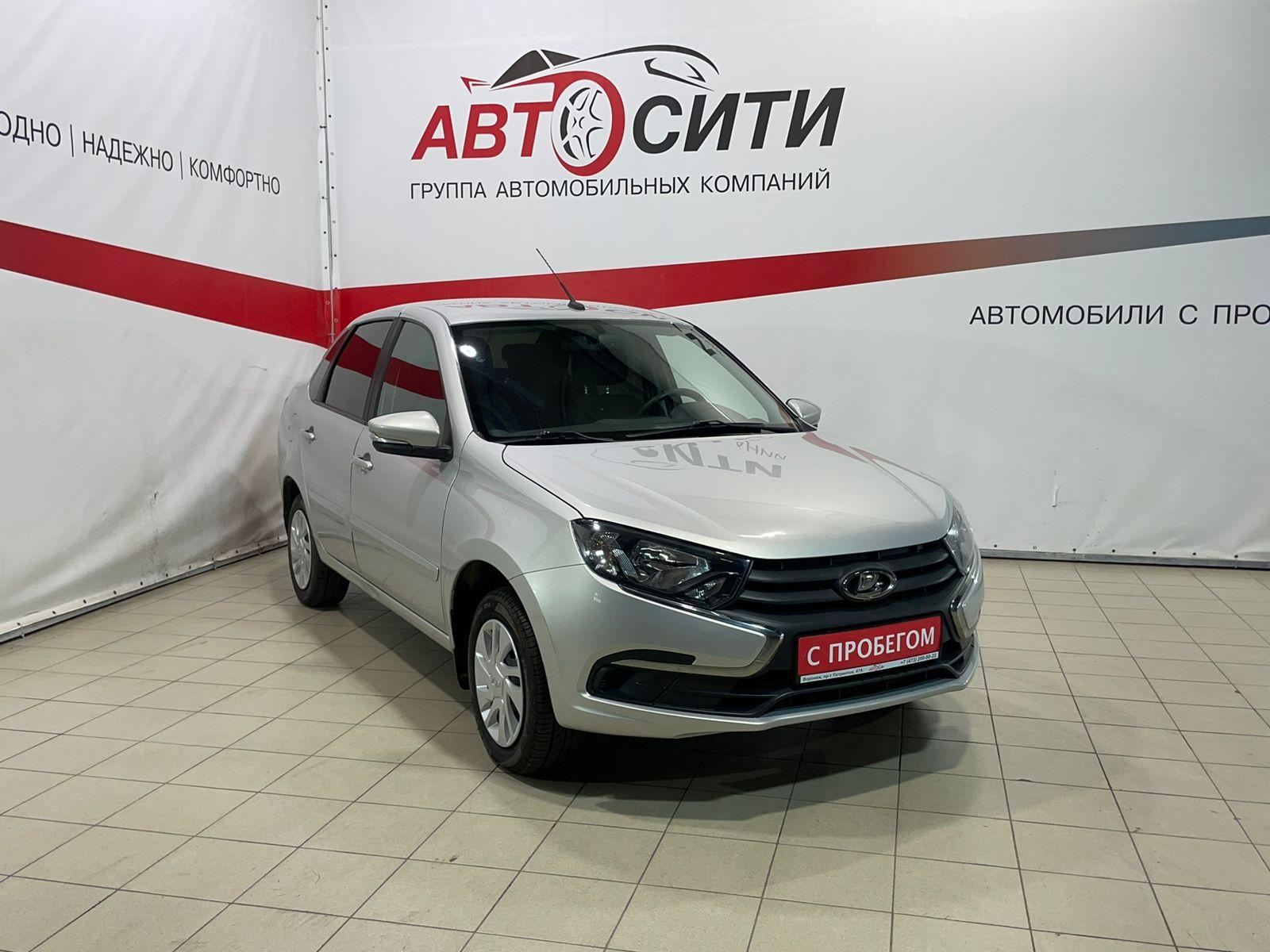 Фотография автомобиля Lada (ВАЗ) Granta