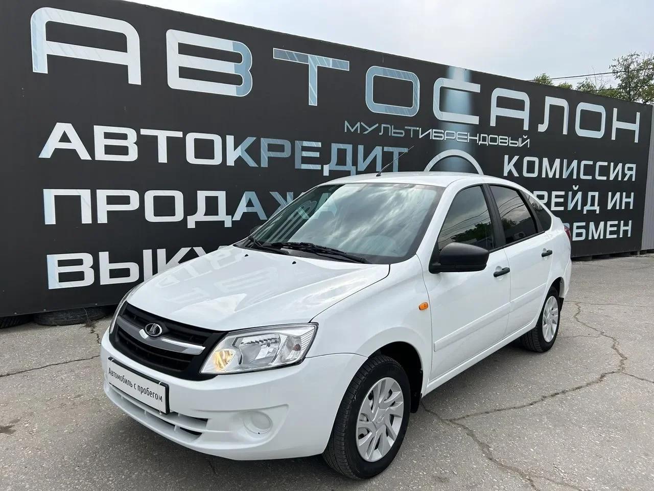 Фотография автомобиля Lada (ВАЗ) Granta