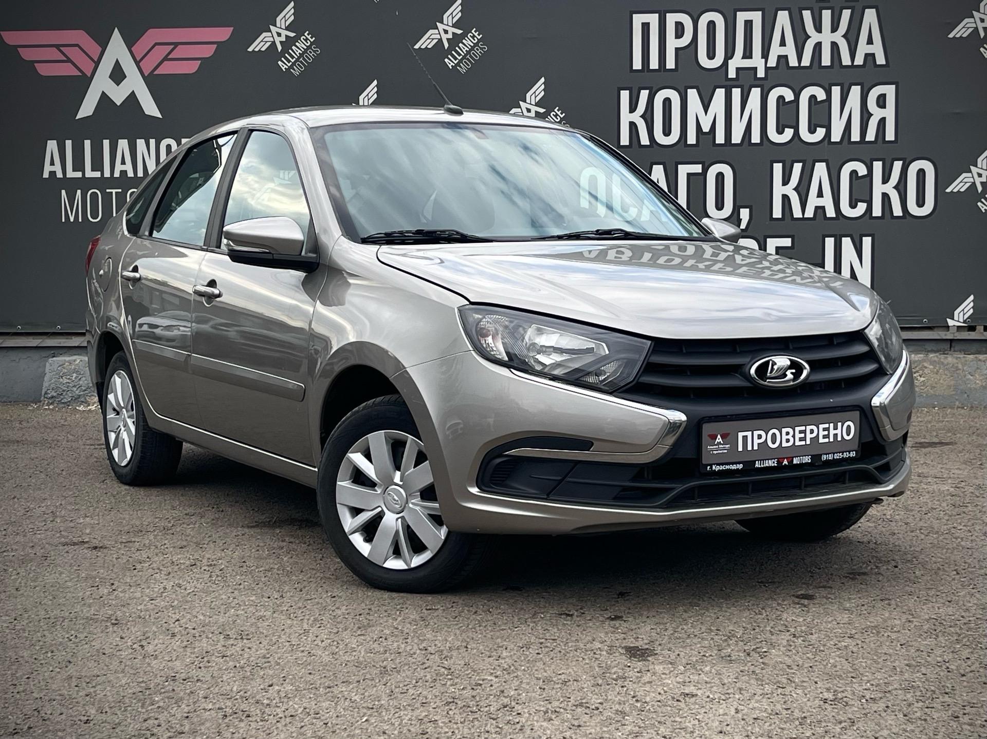 Фотография автомобиля Lada (ВАЗ) Granta