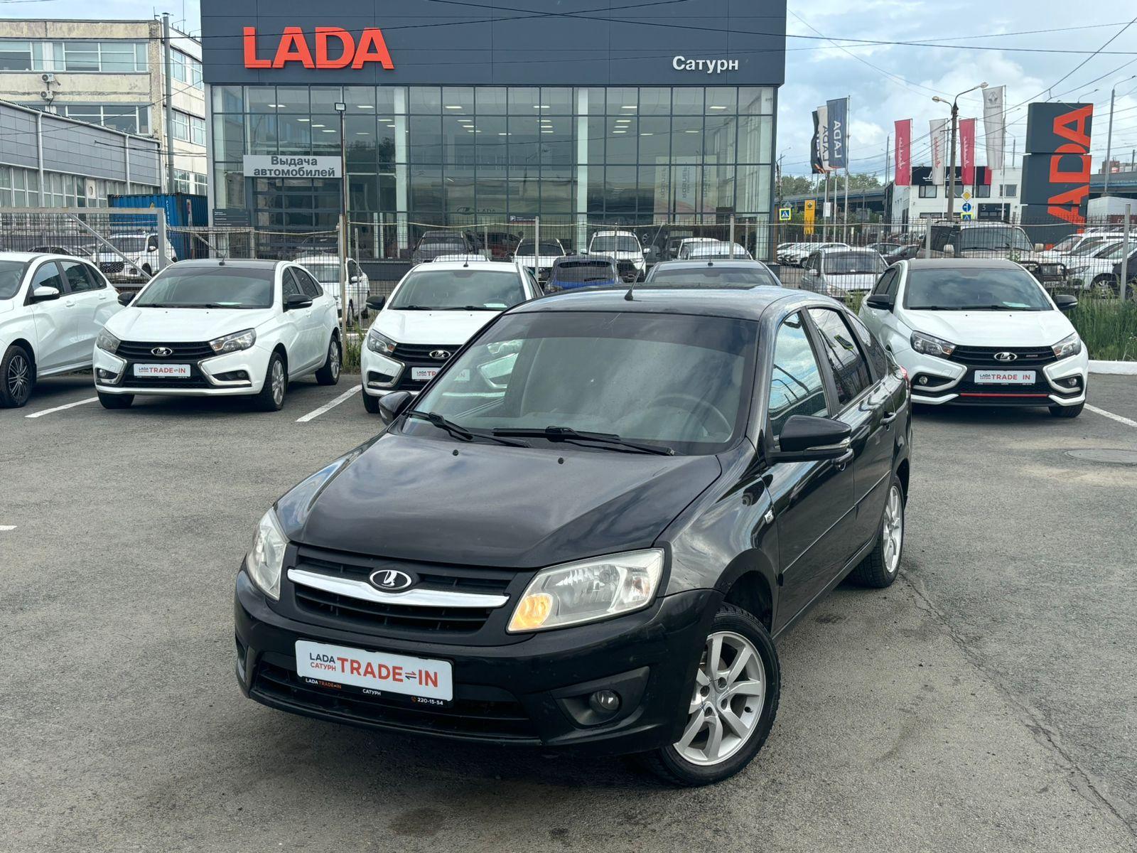 Фотография автомобиля Lada (ВАЗ) Granta