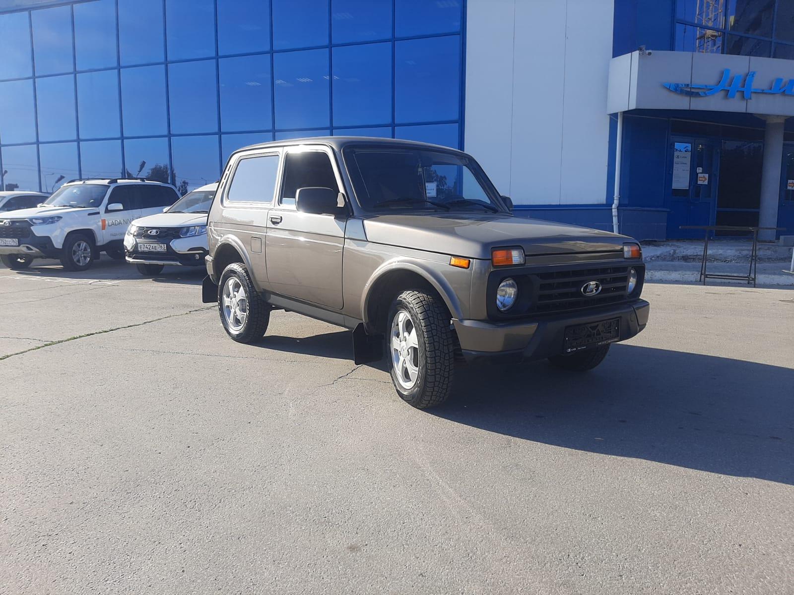 Фотография автомобиля Lada (ВАЗ) 2121 (4x4)