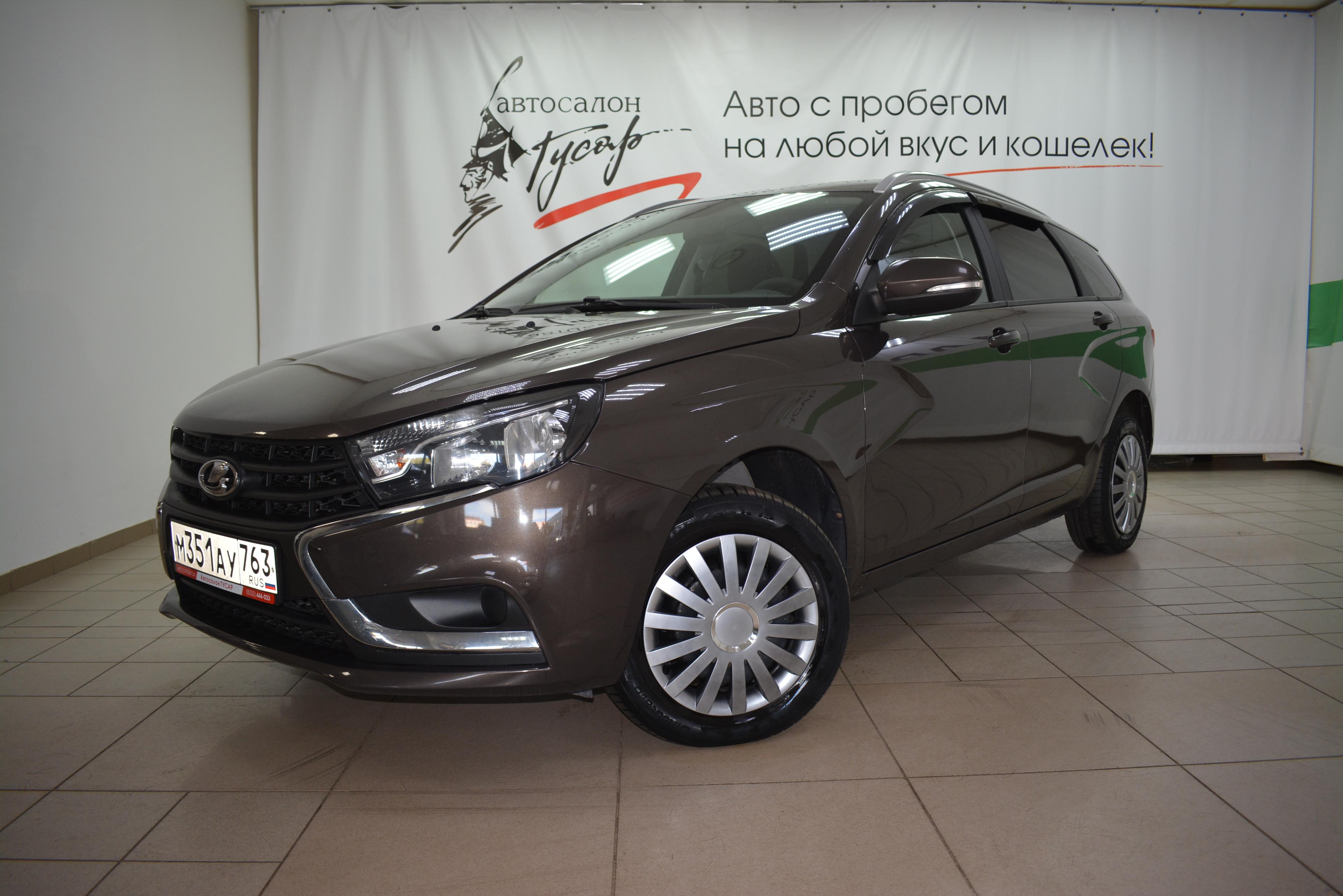 Фотография автомобиля Lada (ВАЗ) Vesta