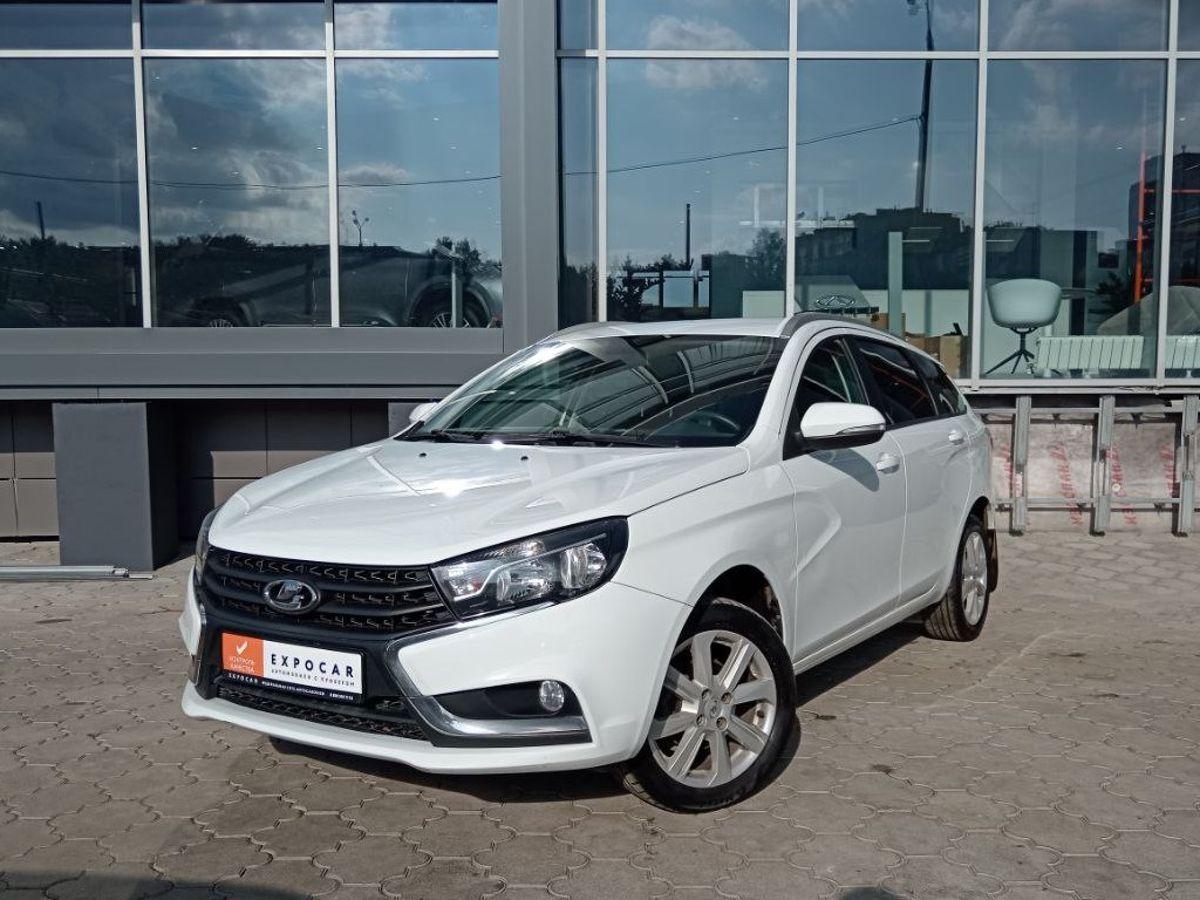 Фотография автомобиля Lada (ВАЗ) Vesta