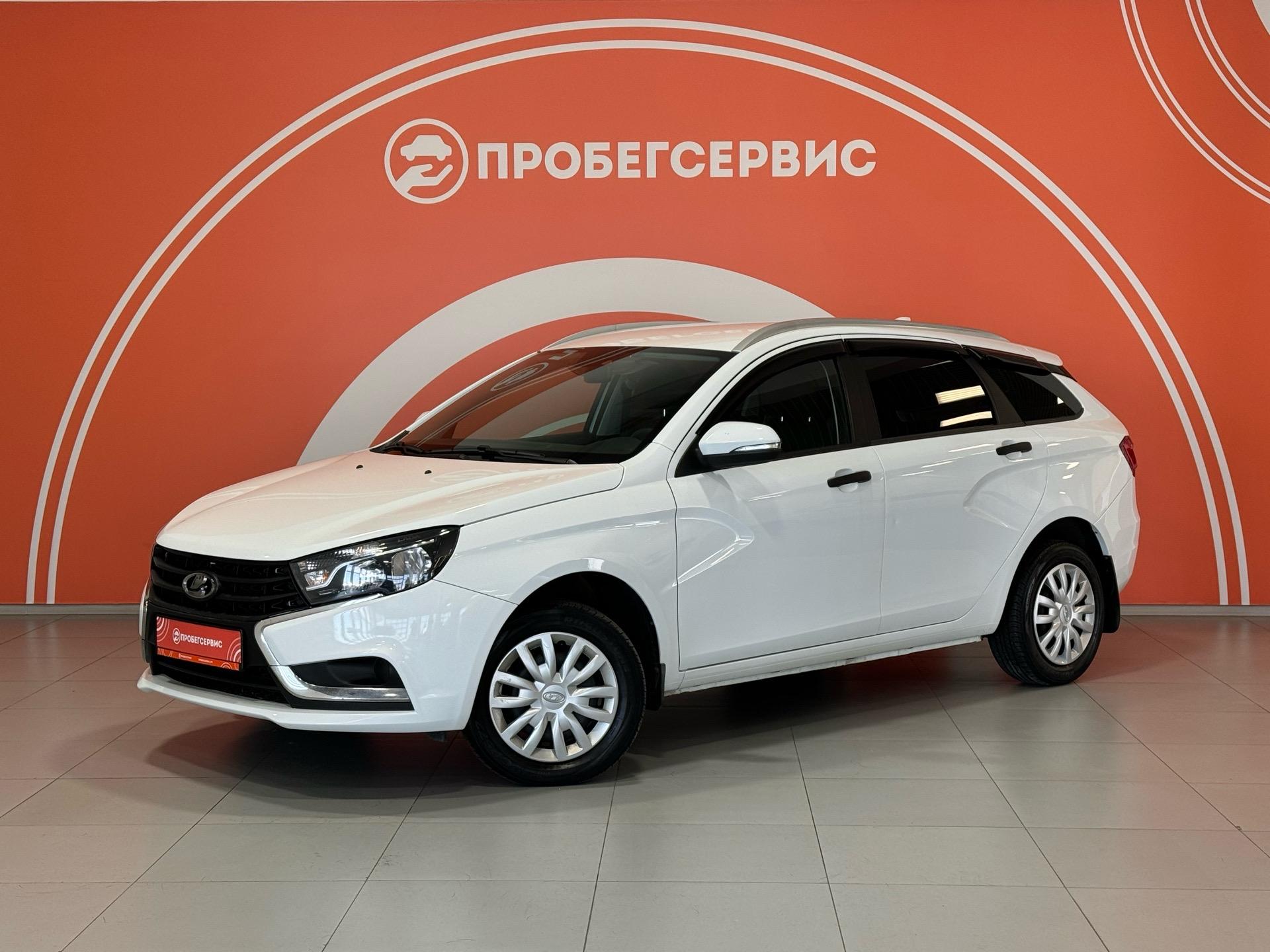 Фотография автомобиля Lada (ВАЗ) Vesta