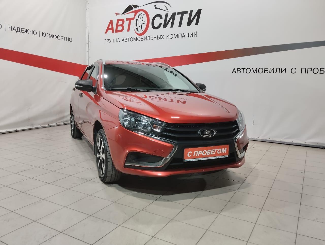 Фотография автомобиля Lada (ВАЗ) Vesta