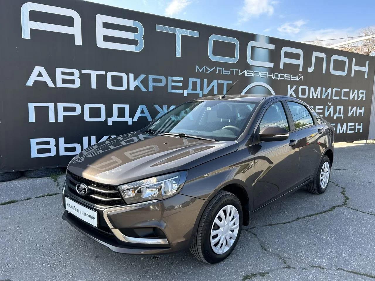 Фотография автомобиля Lada (ВАЗ) Vesta