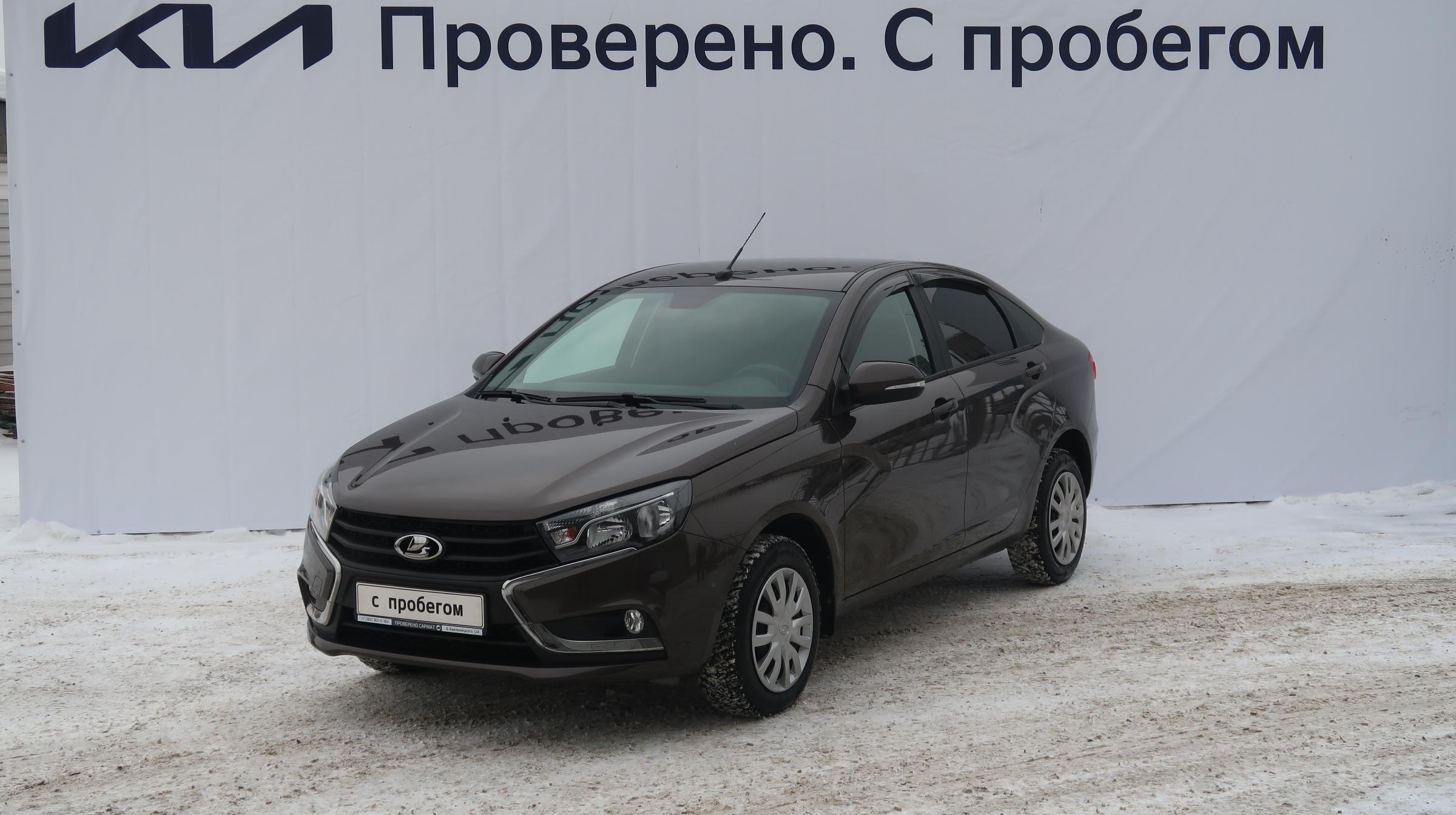 Фотография автомобиля Lada (ВАЗ) Vesta