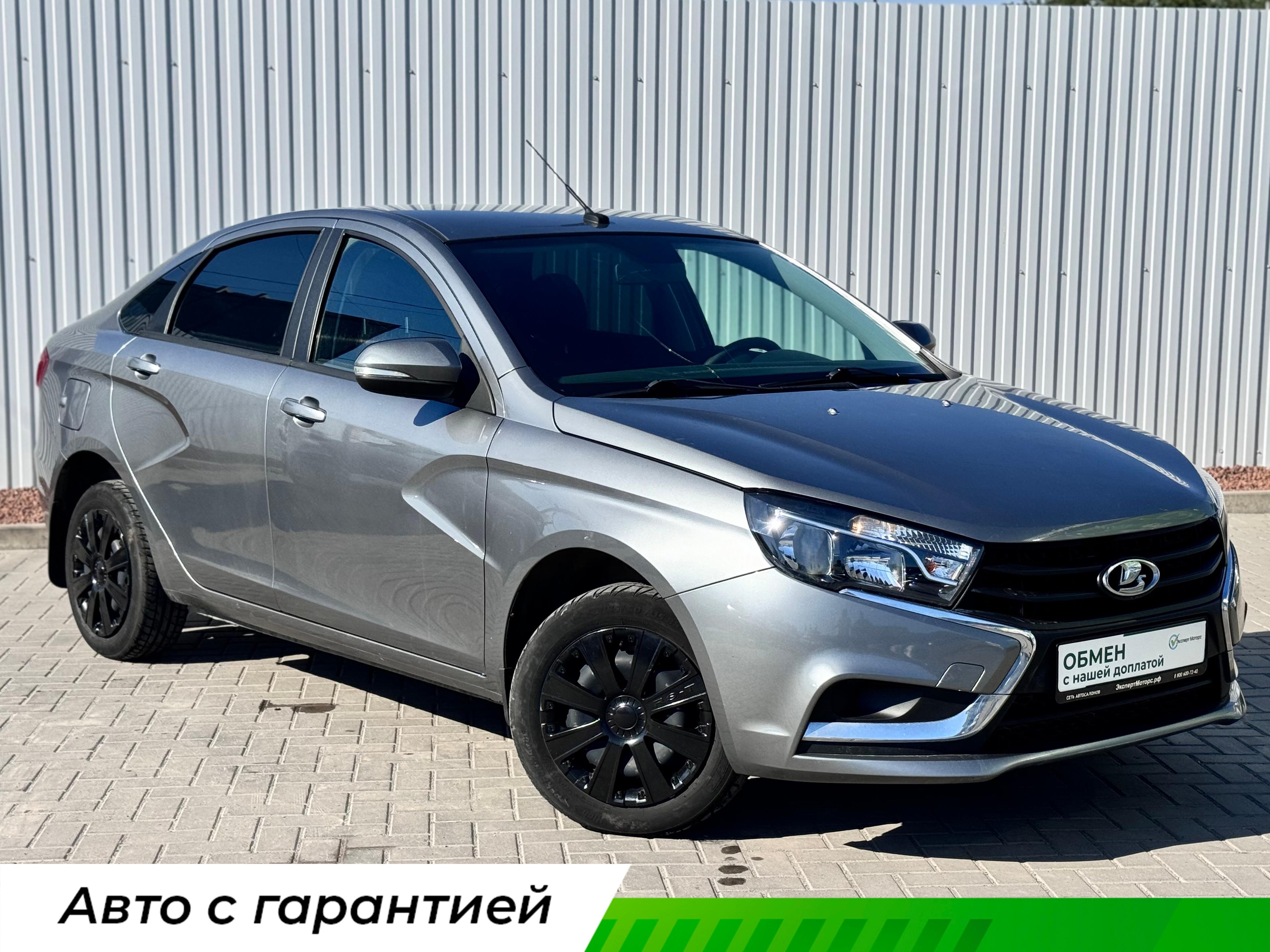 Фотография автомобиля Lada (ВАЗ) Vesta