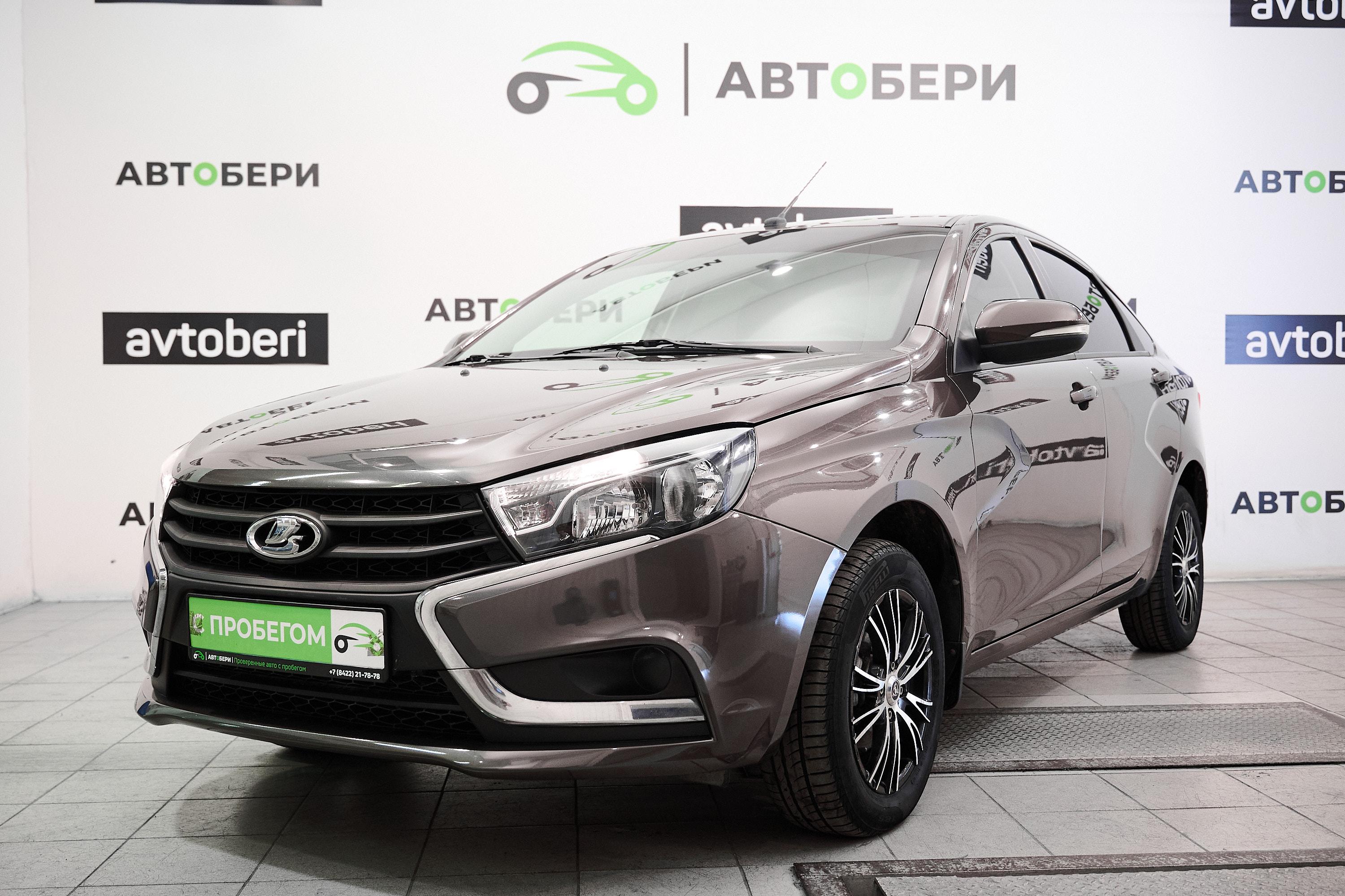 Фотография автомобиля Lada (ВАЗ) Vesta