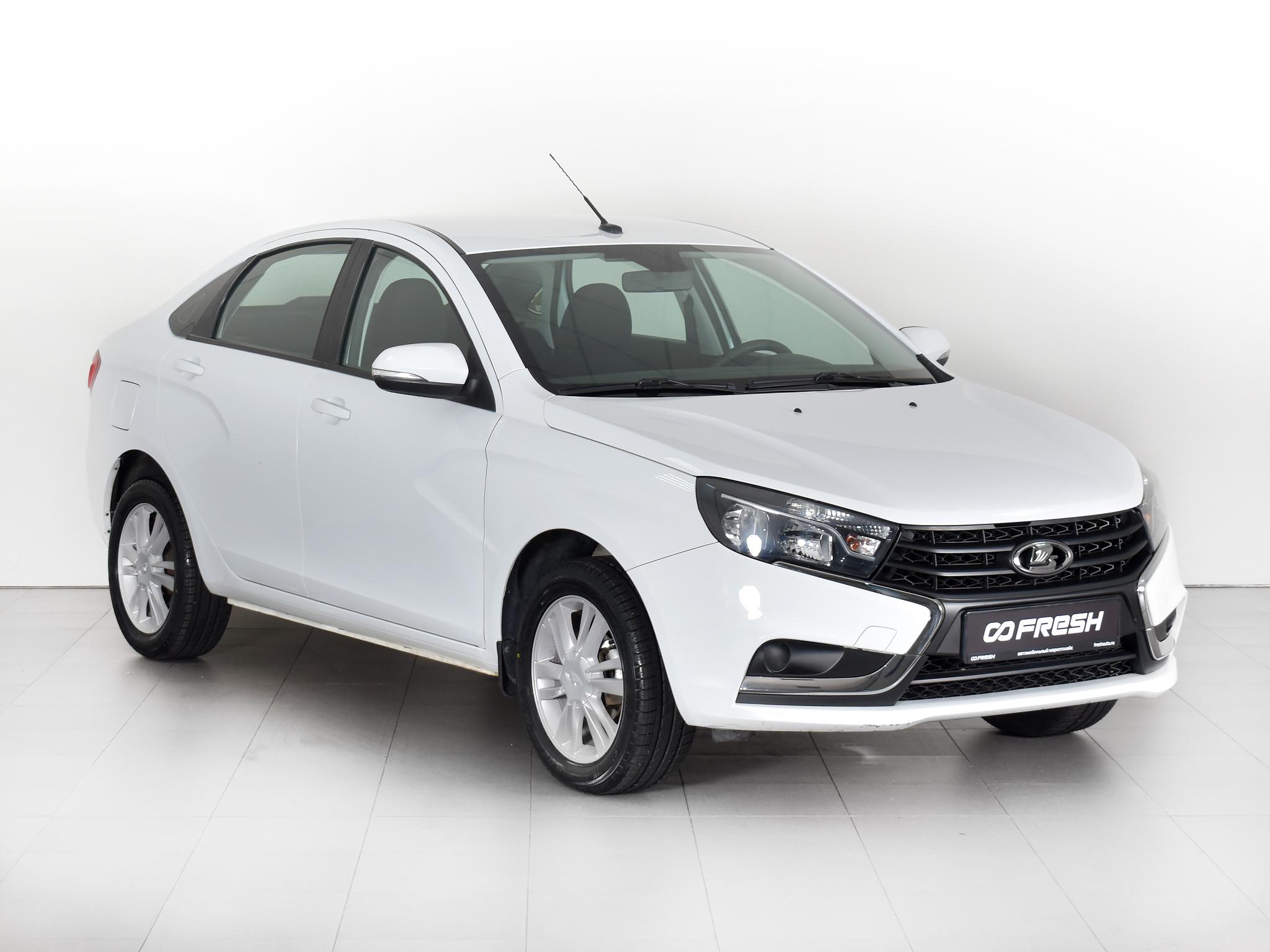 Фотография автомобиля Lada (ВАЗ) Vesta