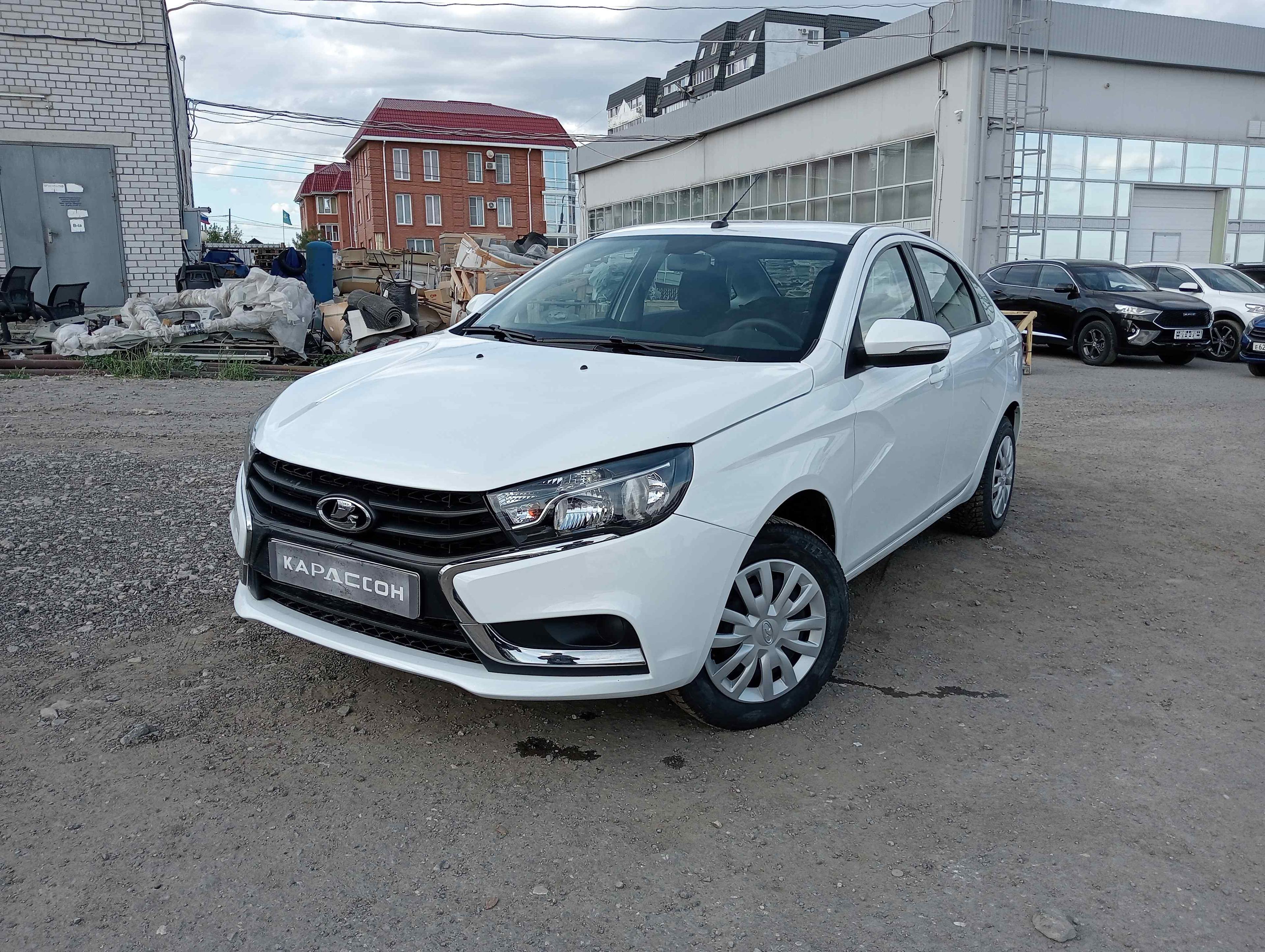 Фотография автомобиля Lada (ВАЗ) Vesta