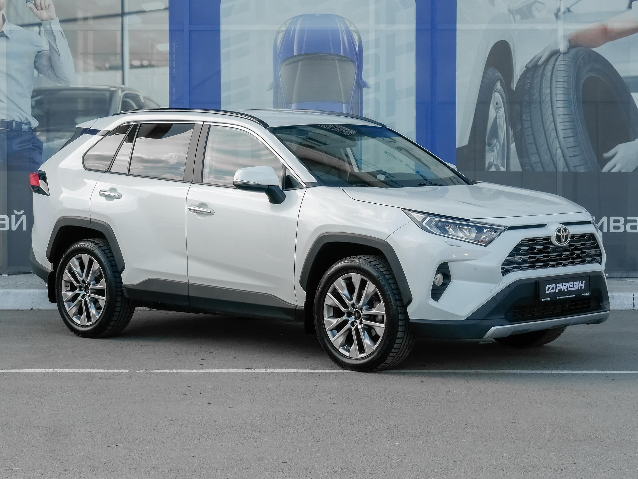 Фотография автомобиля Toyota RAV4