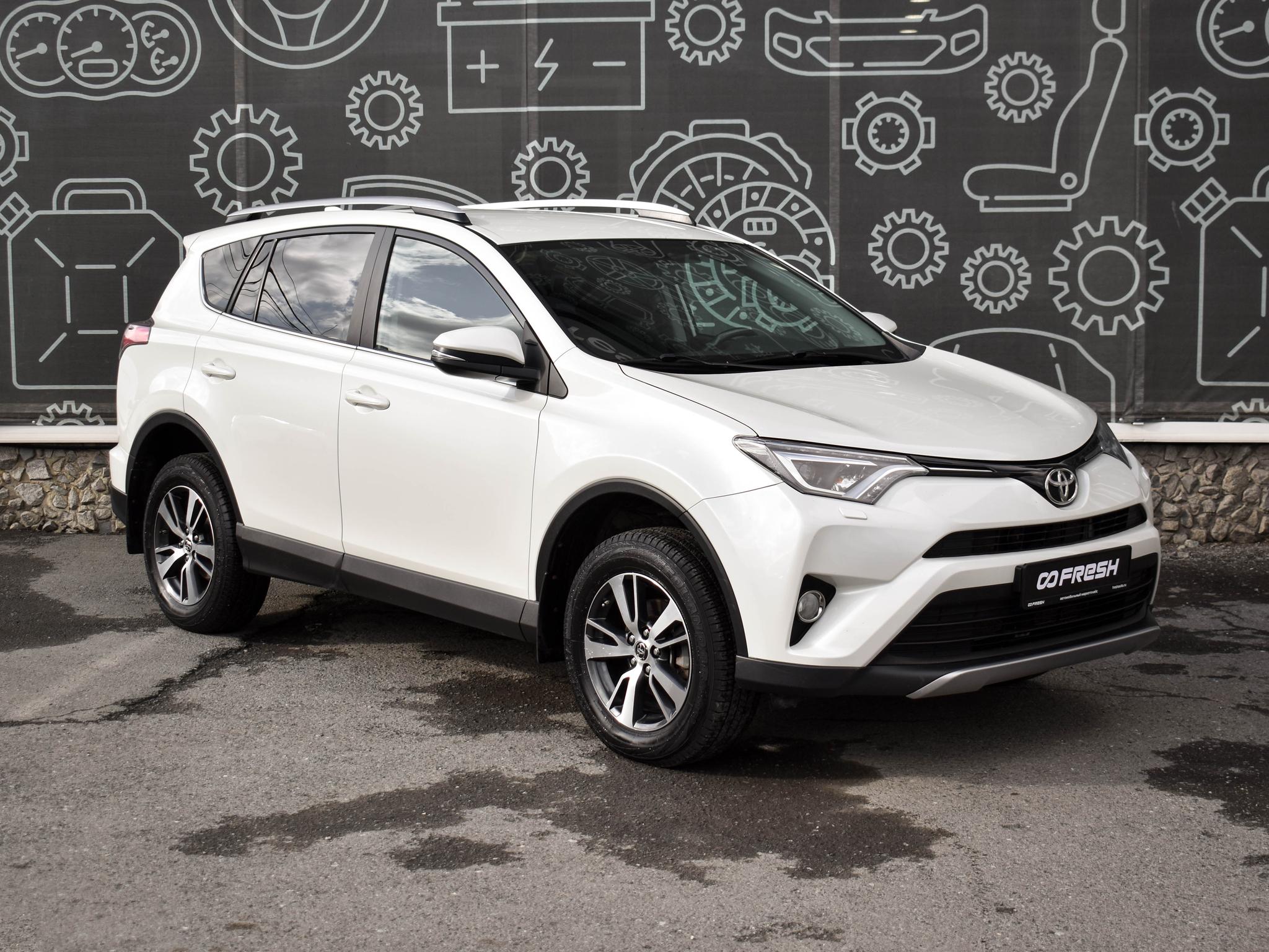 Фотография автомобиля Toyota RAV4