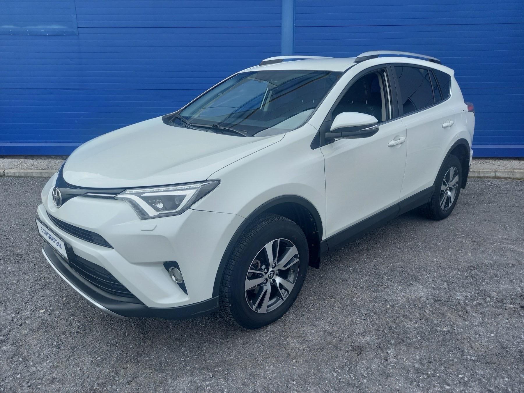 Фотография автомобиля Toyota RAV4