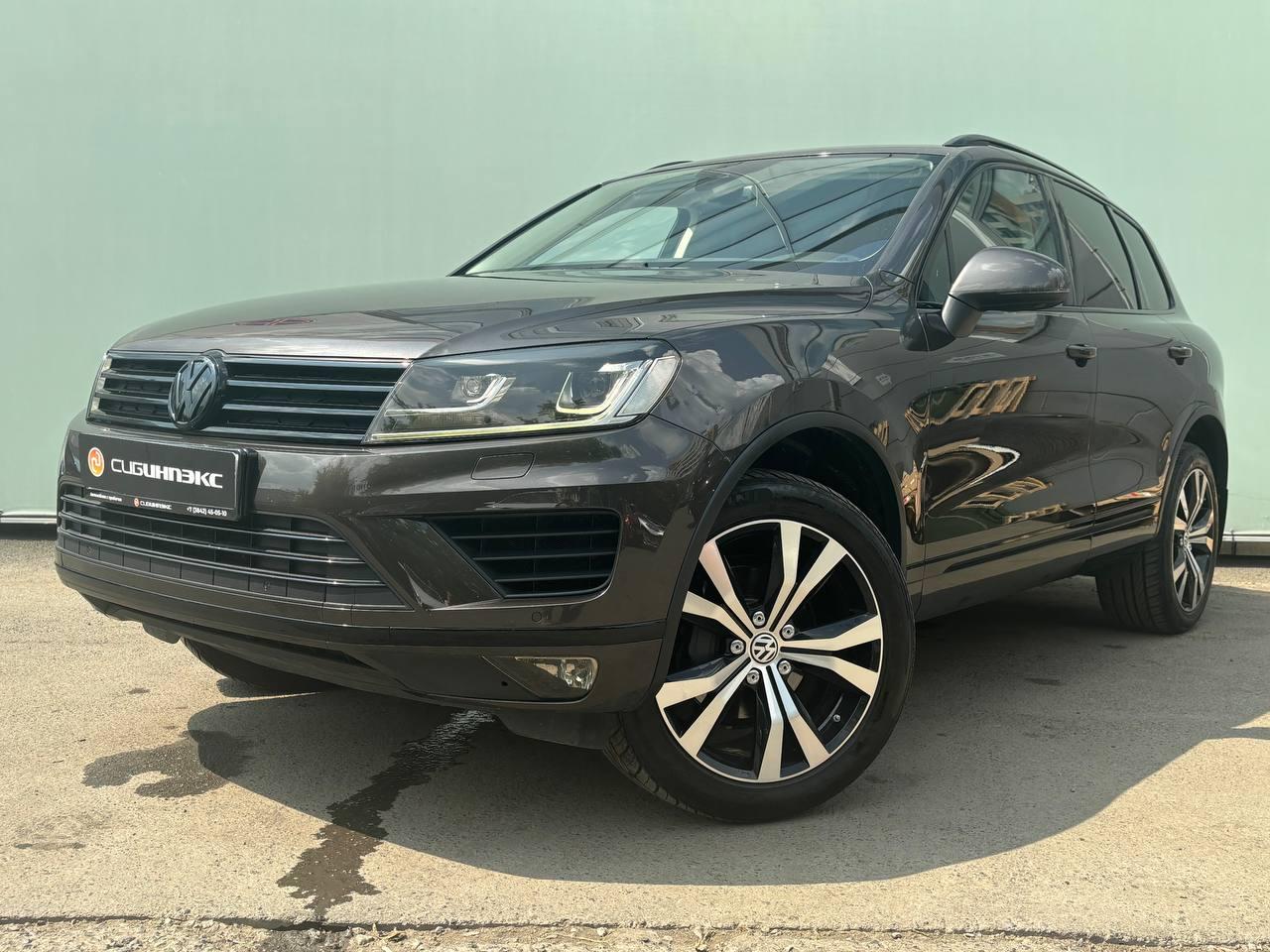 Фотография автомобиля Volkswagen Touareg