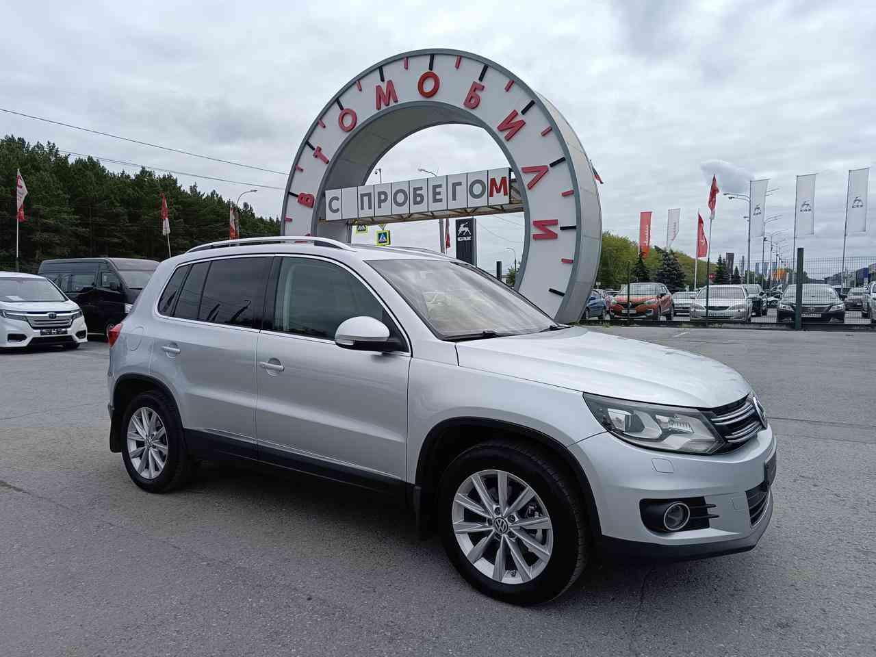 Фотография автомобиля Volkswagen Tiguan