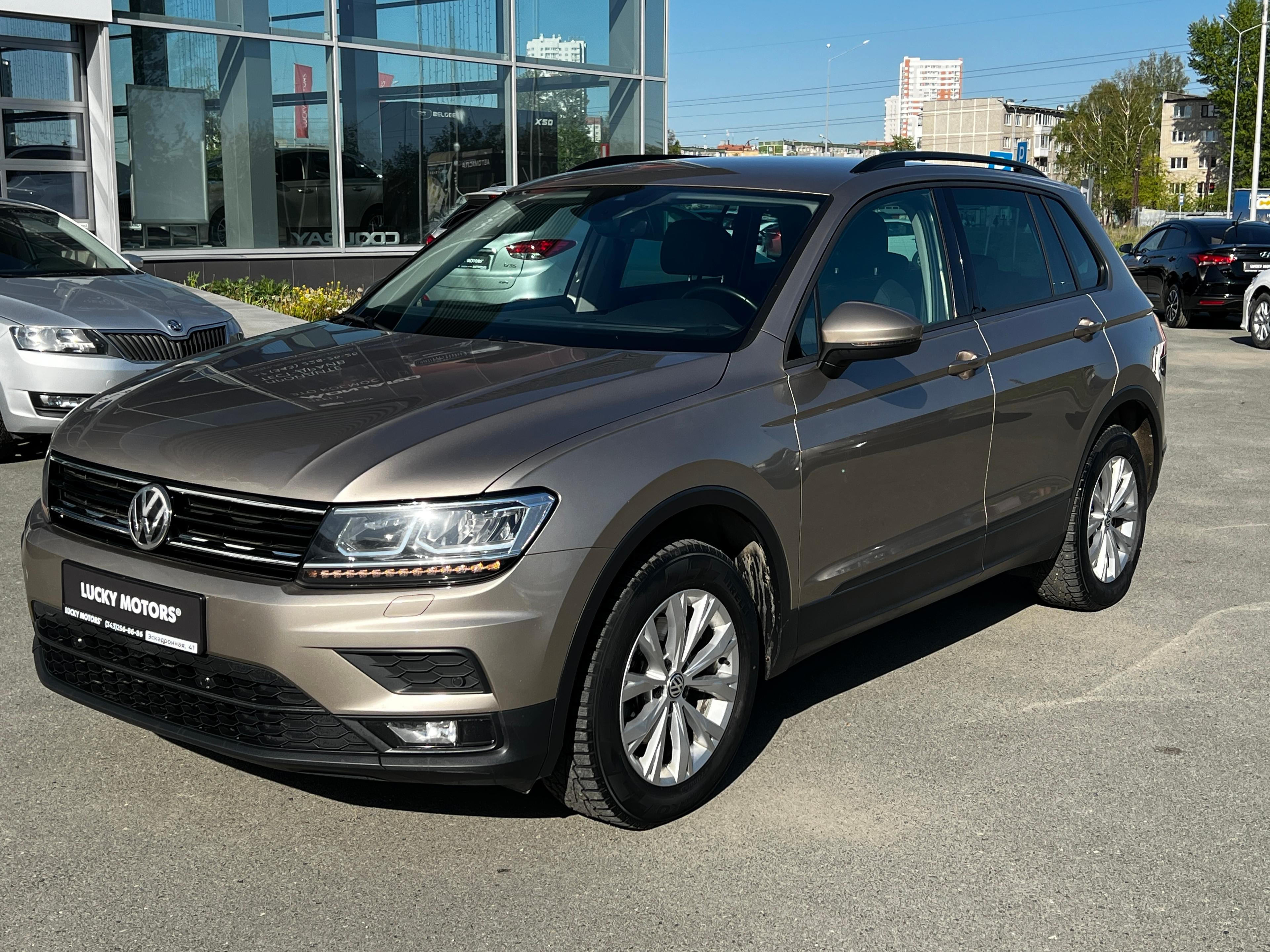 Фотография автомобиля Volkswagen Tiguan