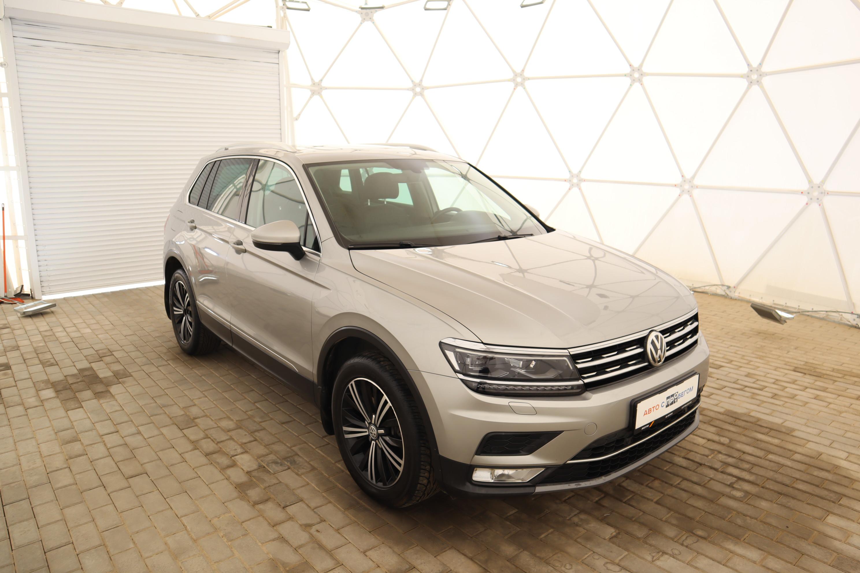 Фотография автомобиля Volkswagen Tiguan