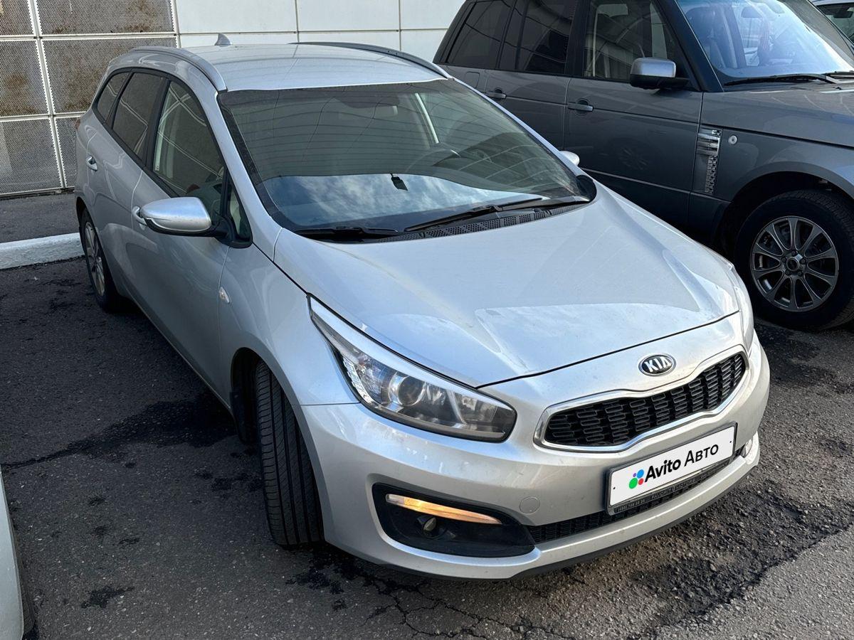 Фотография автомобиля Kia Ceed