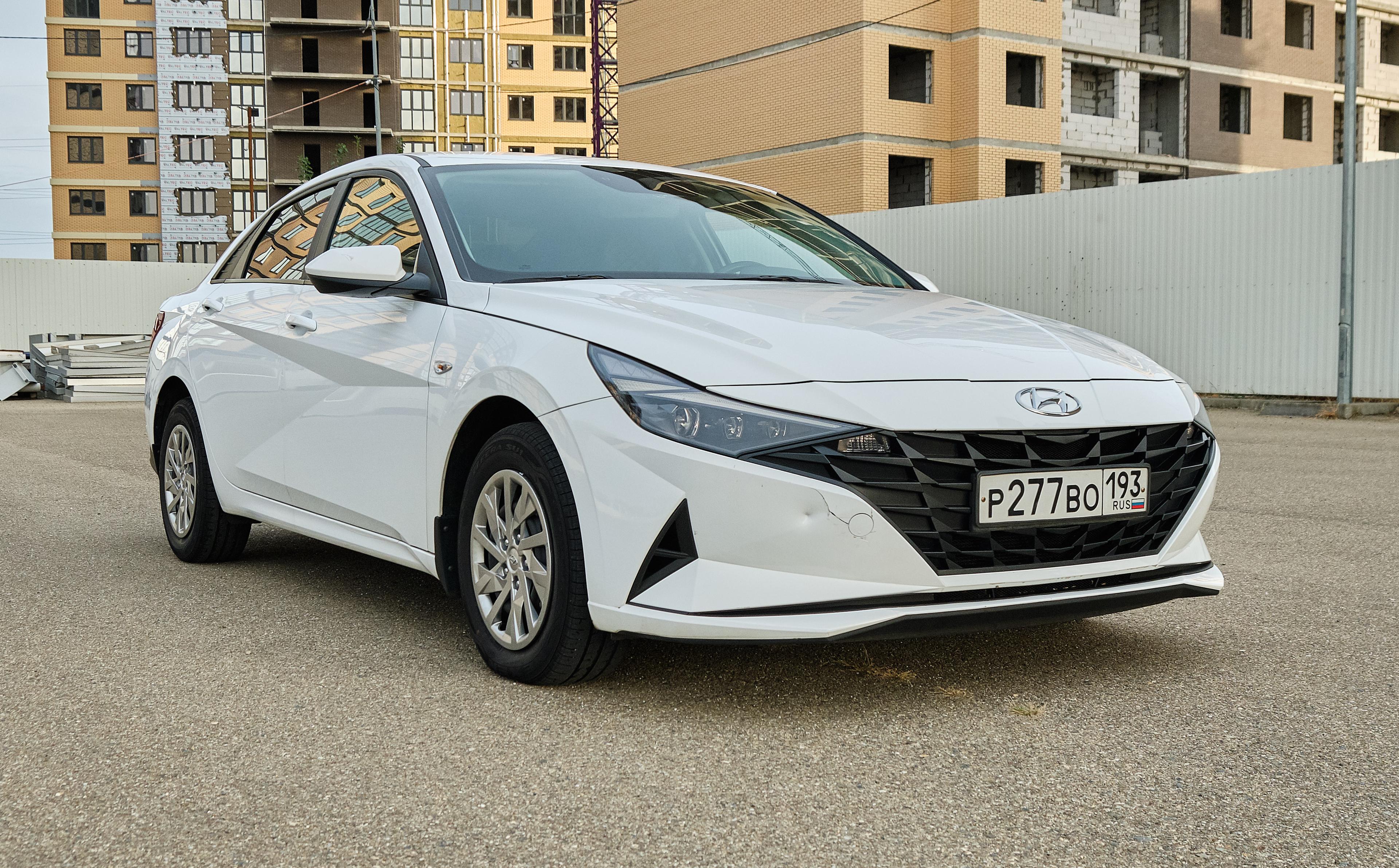 Фотография автомобиля Hyundai Elantra