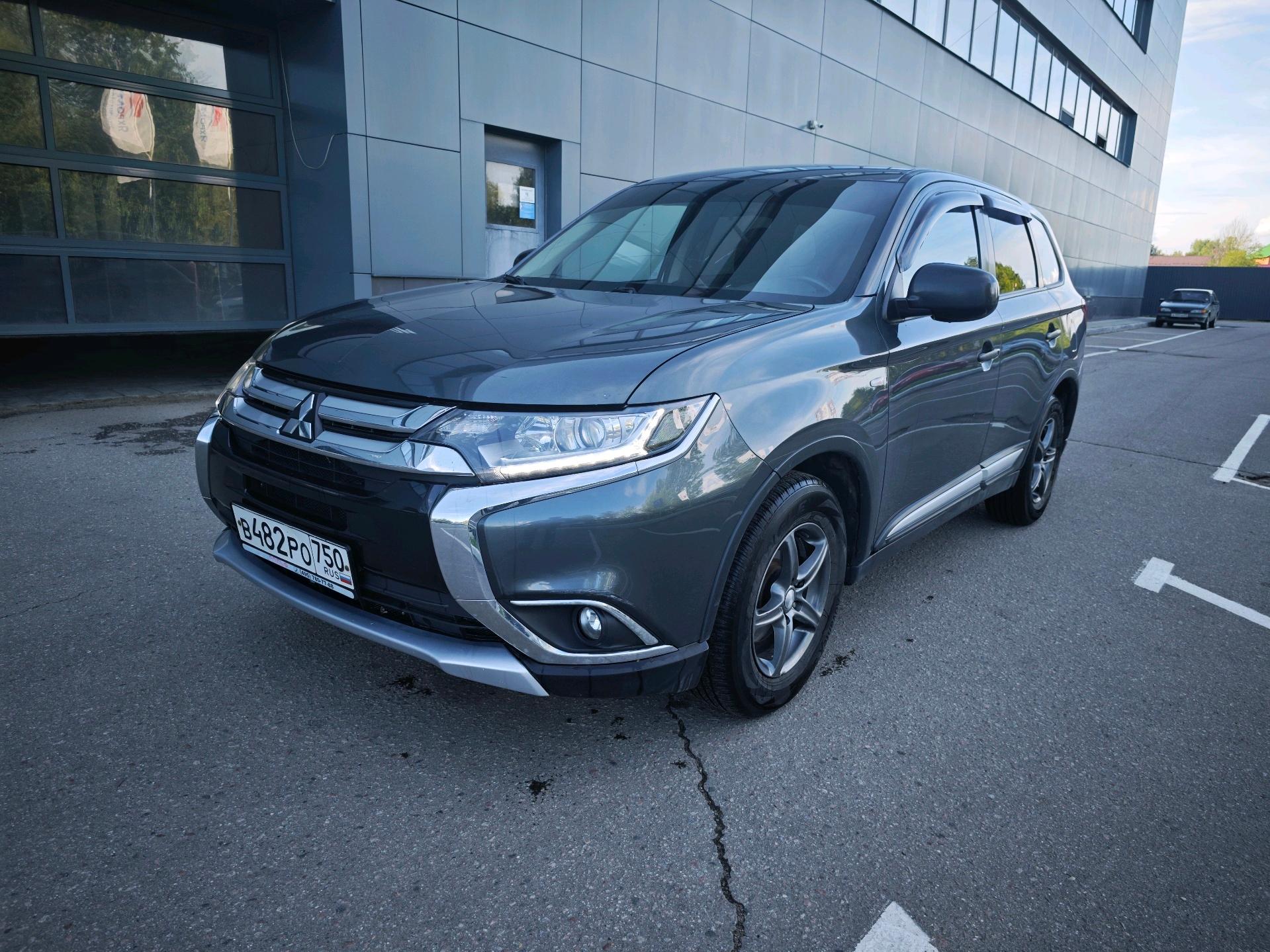 Фотография автомобиля Mitsubishi Outlander