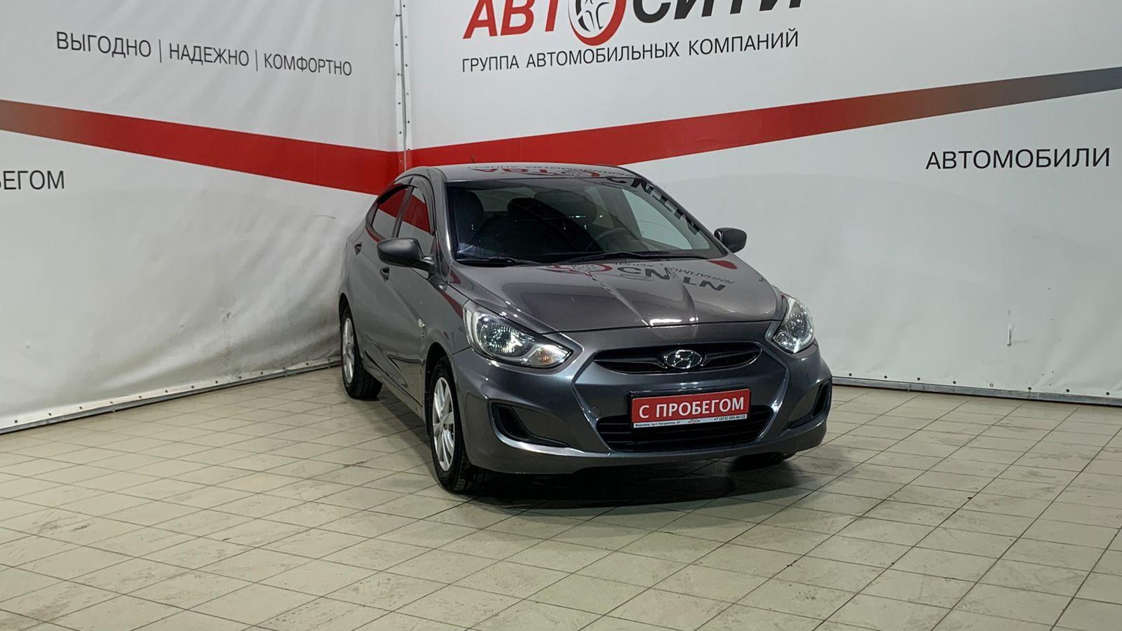 Фотография автомобиля Hyundai Solaris