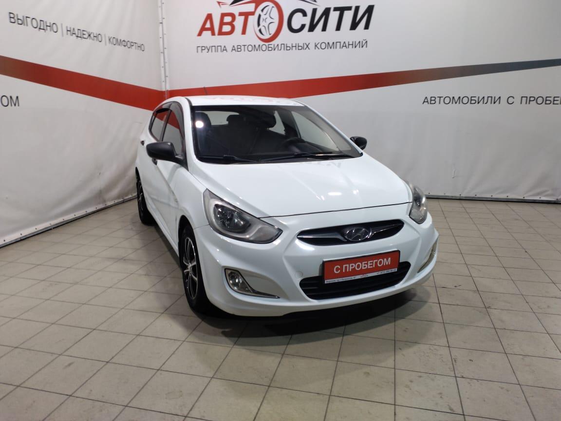 Фотография автомобиля Hyundai Solaris