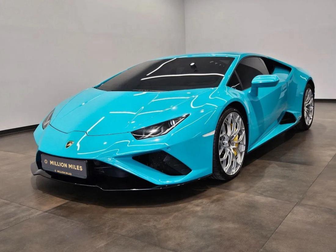 Фотография автомобиля Lamborghini Huracan